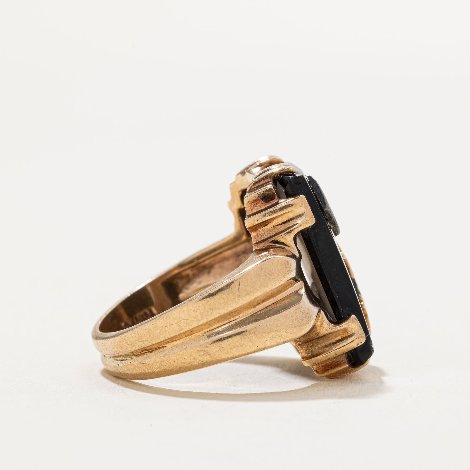 Onyx & Diamond Signet Ring | 7.50ct | 0.03ct | SZ 7.5