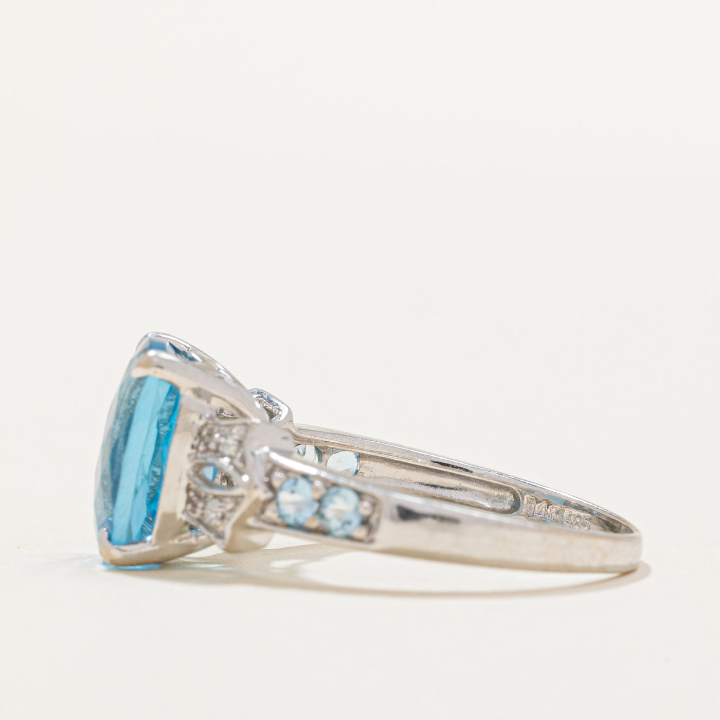 Blue Topaz & Diamond Ring | 4.20ctw, 0.04ctw | SZ 6.5 |