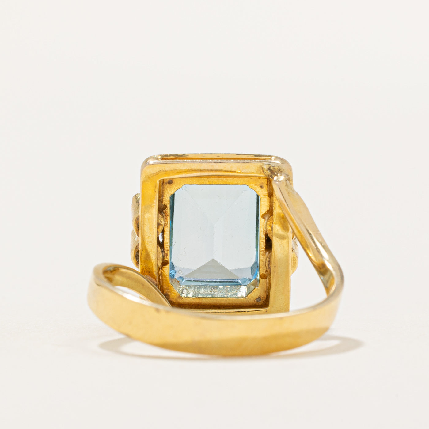 Synthetic Spinel & Diamond Cocktail Ring | 3.00ct, 0.12ctw | SZ 6 |