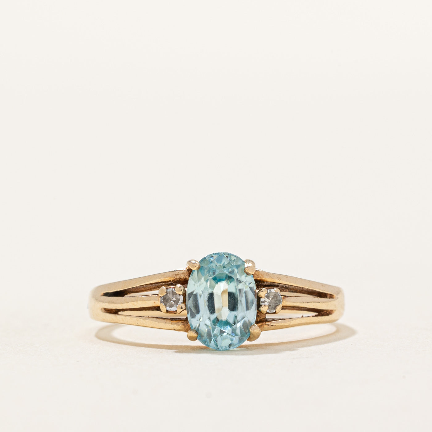 Blue Zircon & Diamond Tapered Ring | 1.24ct, 0.04ctw | SZ 6.75 |