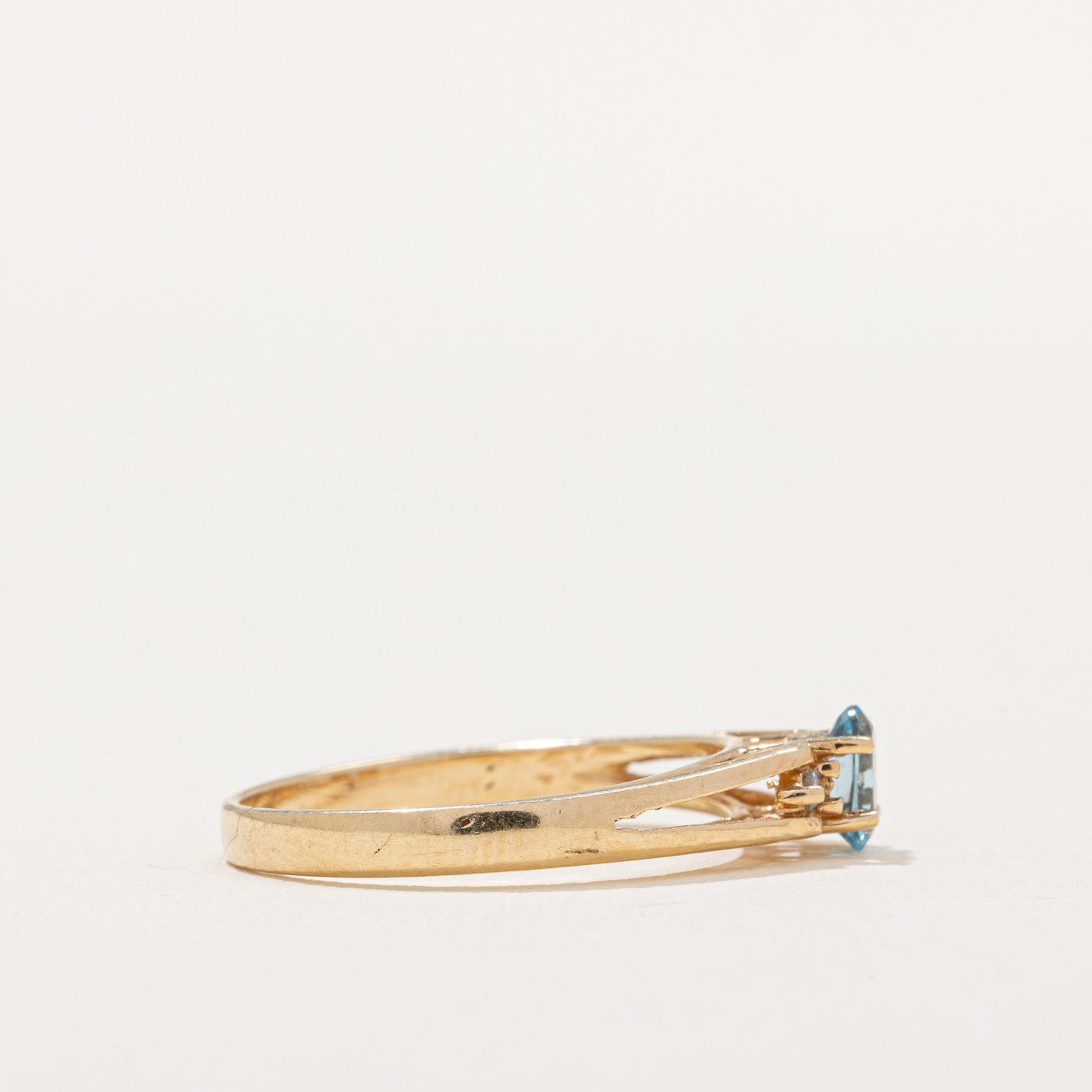 Blue Topaz & Diamond Open Shank Ring | 0.22ct, 0.02ctw | SZ 6 |
