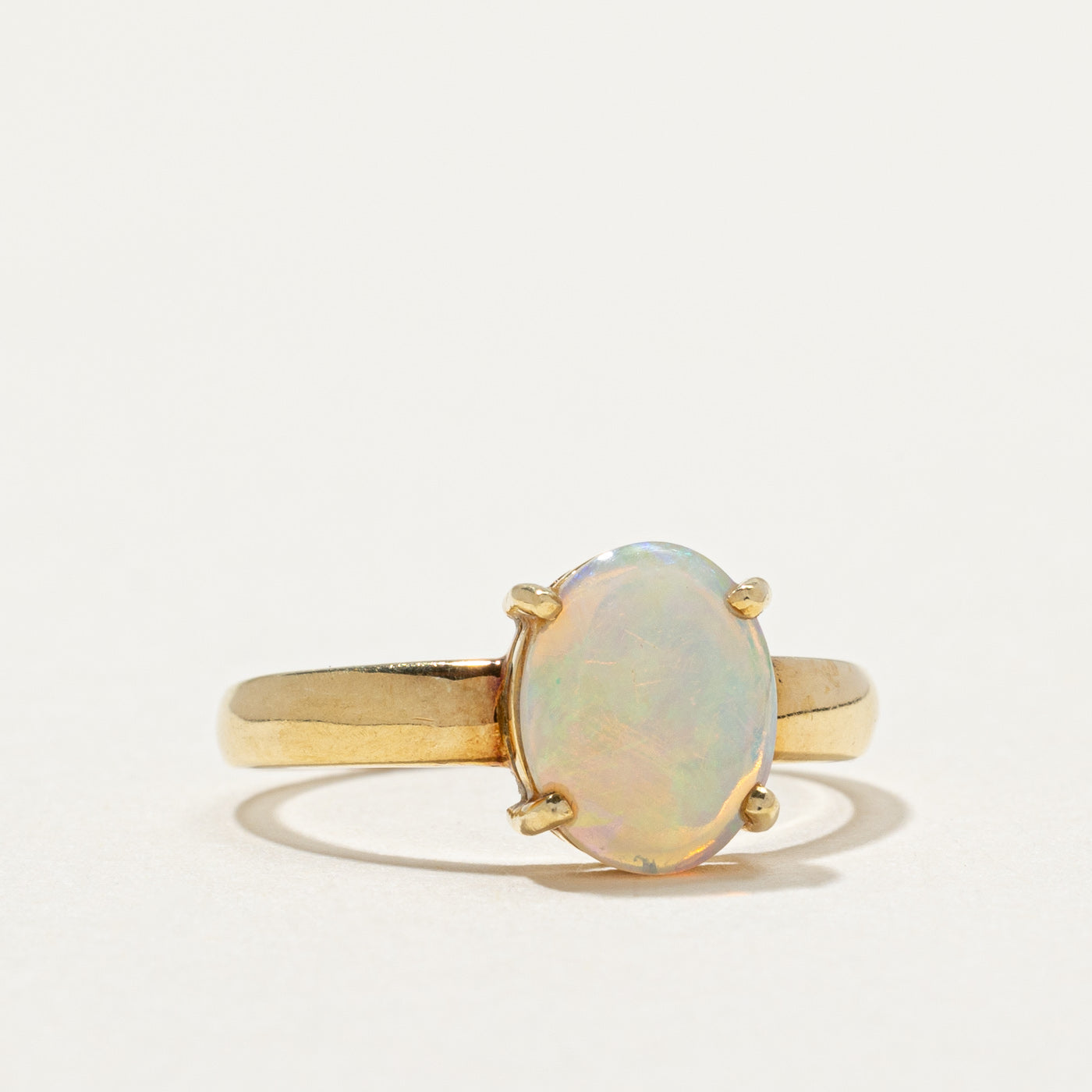 14k Oval Opal Ring | 0.82ct | SZ 5 |