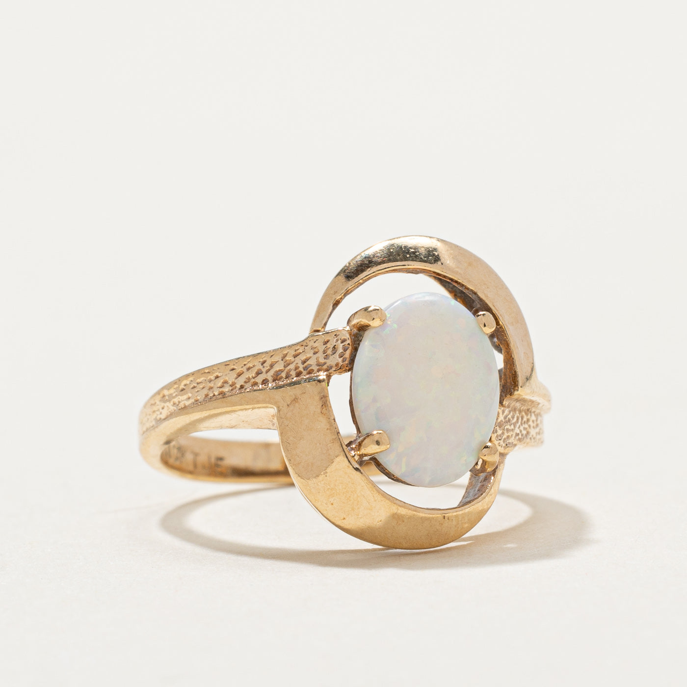 10k Oval Opal Openwork Ring | 0.60ct | SZ 3.5 |
