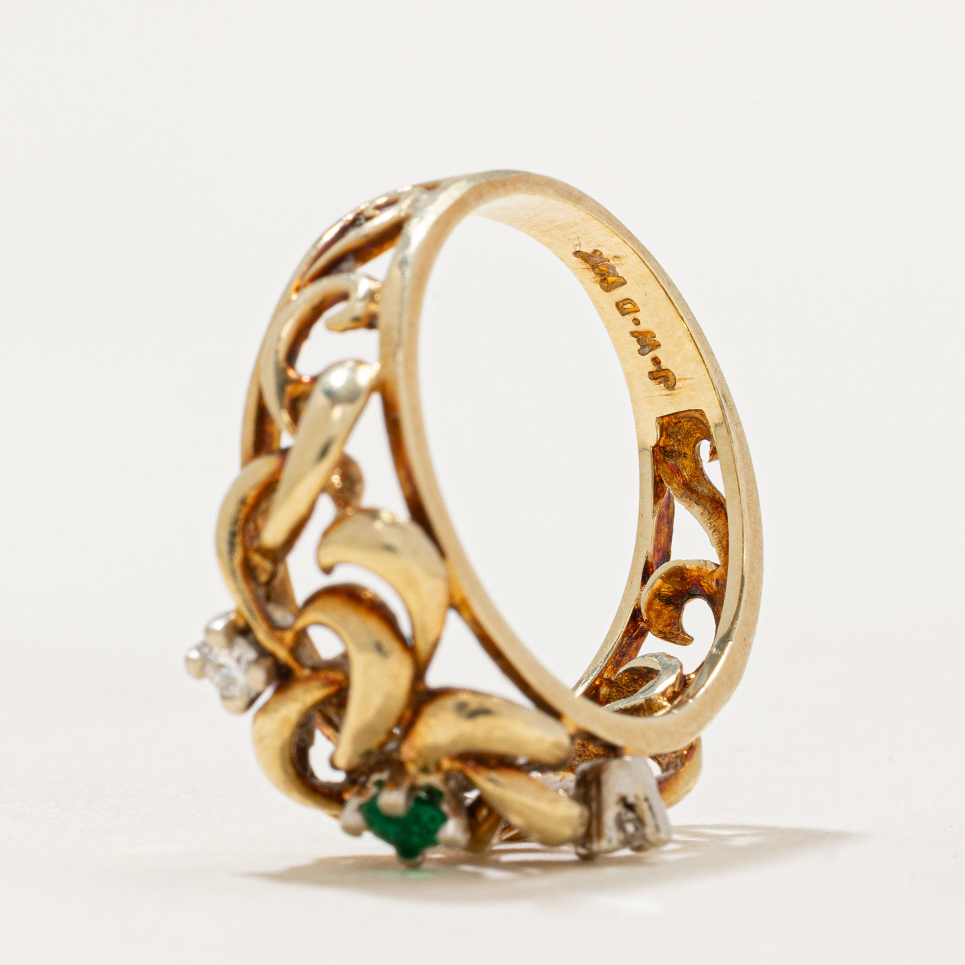 Emerald & Diamond Ring | 0.08ct, 0.09ctw | SZ 6 |