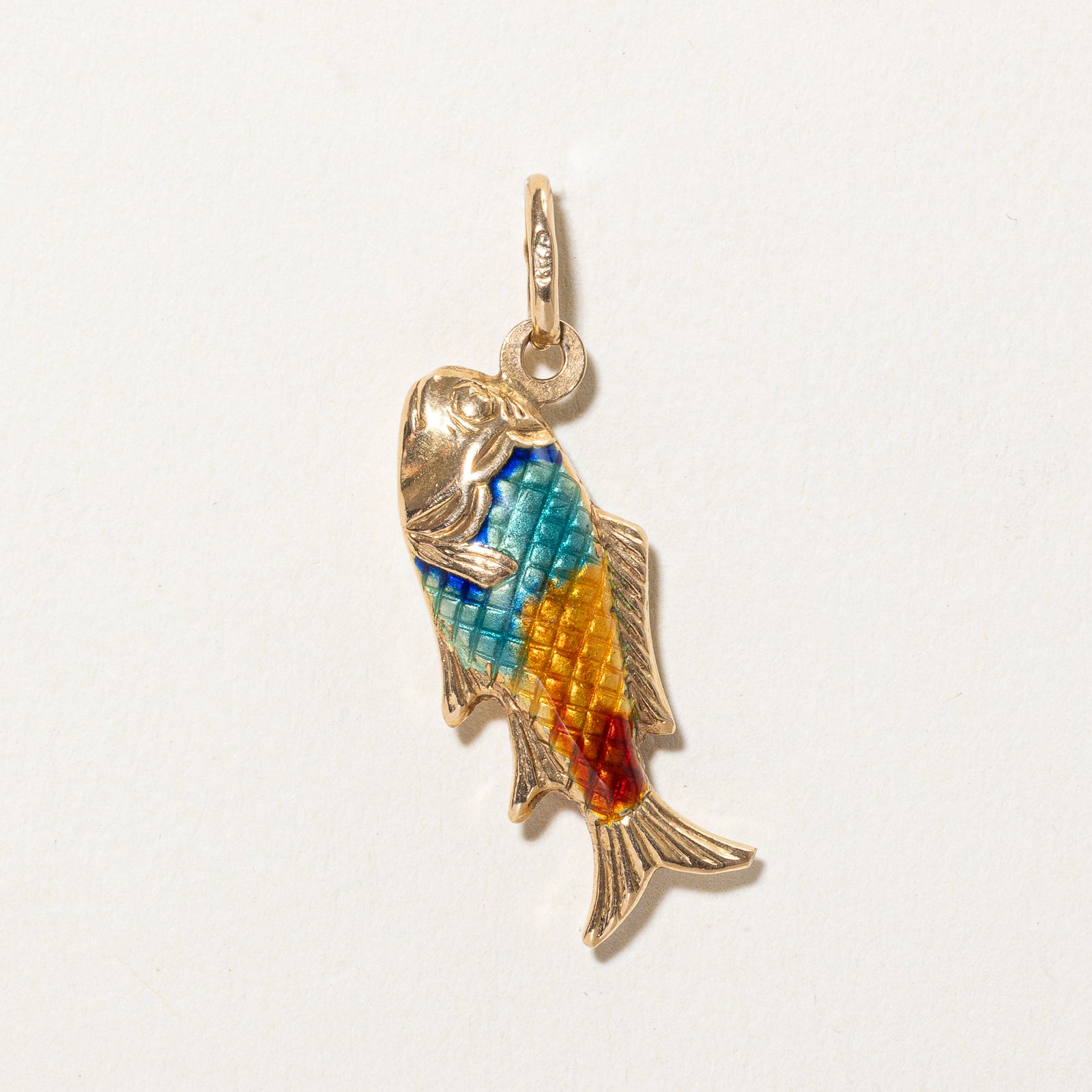 Breloque poisson vintage italienne en or jaune 18 carats et émail