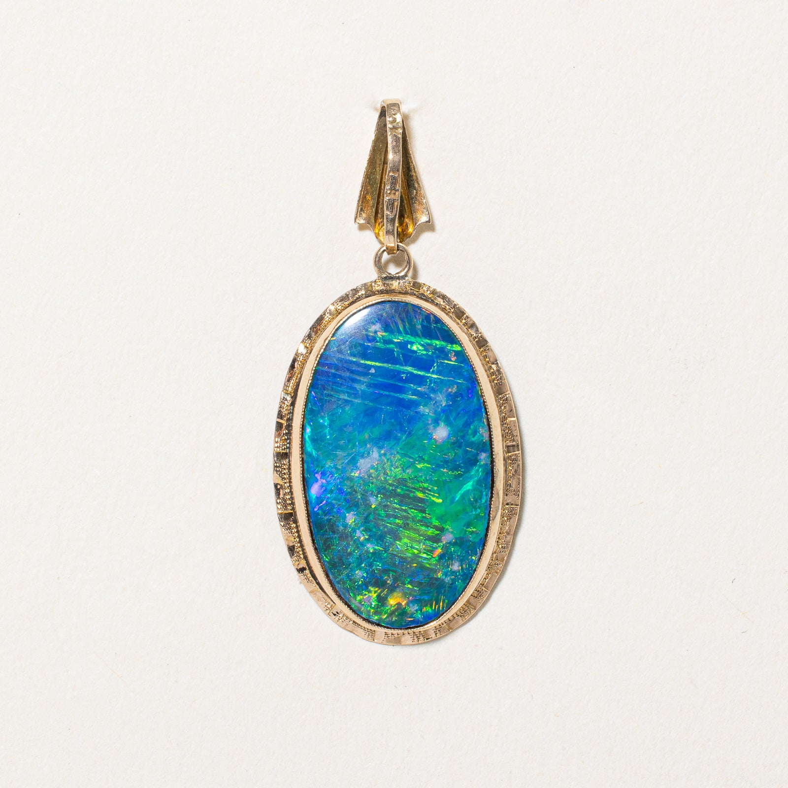 Round Cabochon Opal Pendant | 5.50ct