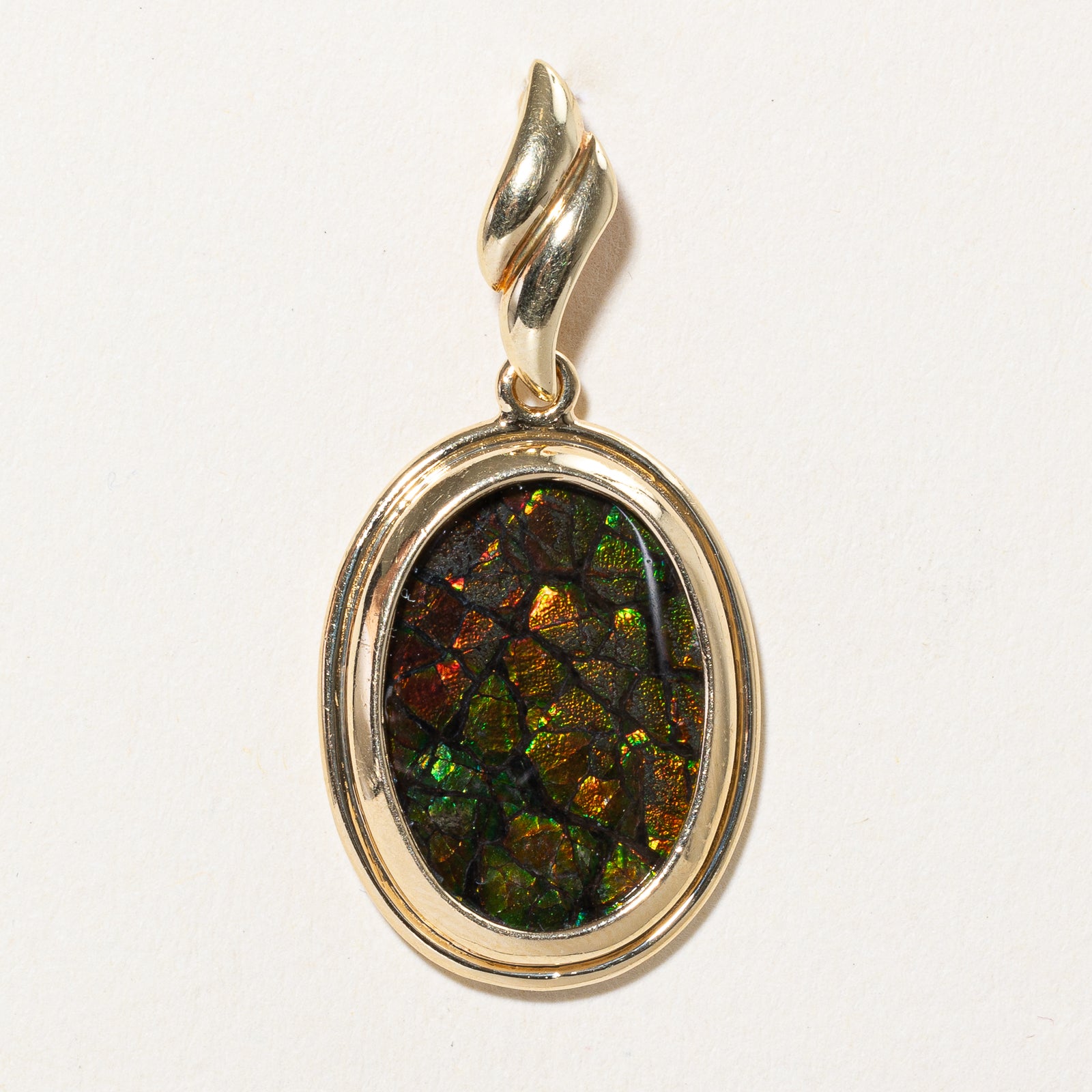 Oval Ammolite Pendant | 4.00ct
