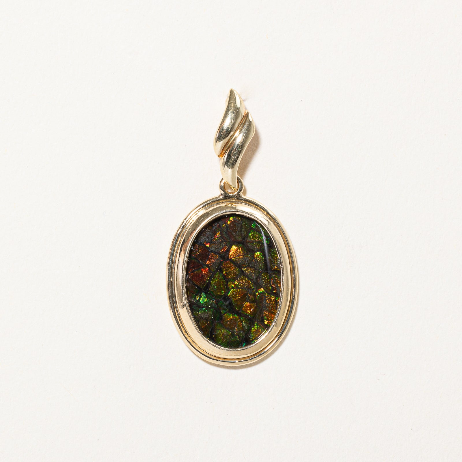 Oval Ammolite Pendant | 4.00ct