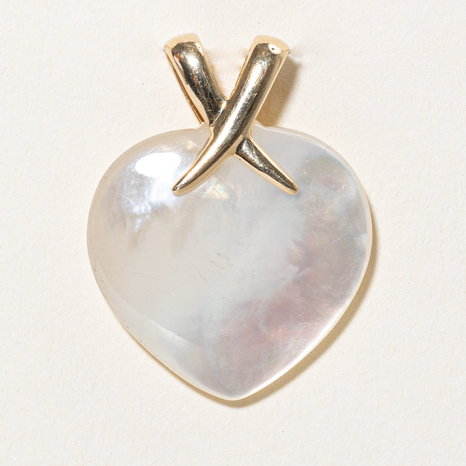 Mother of Pearl Heart Pendant | 12.00ct