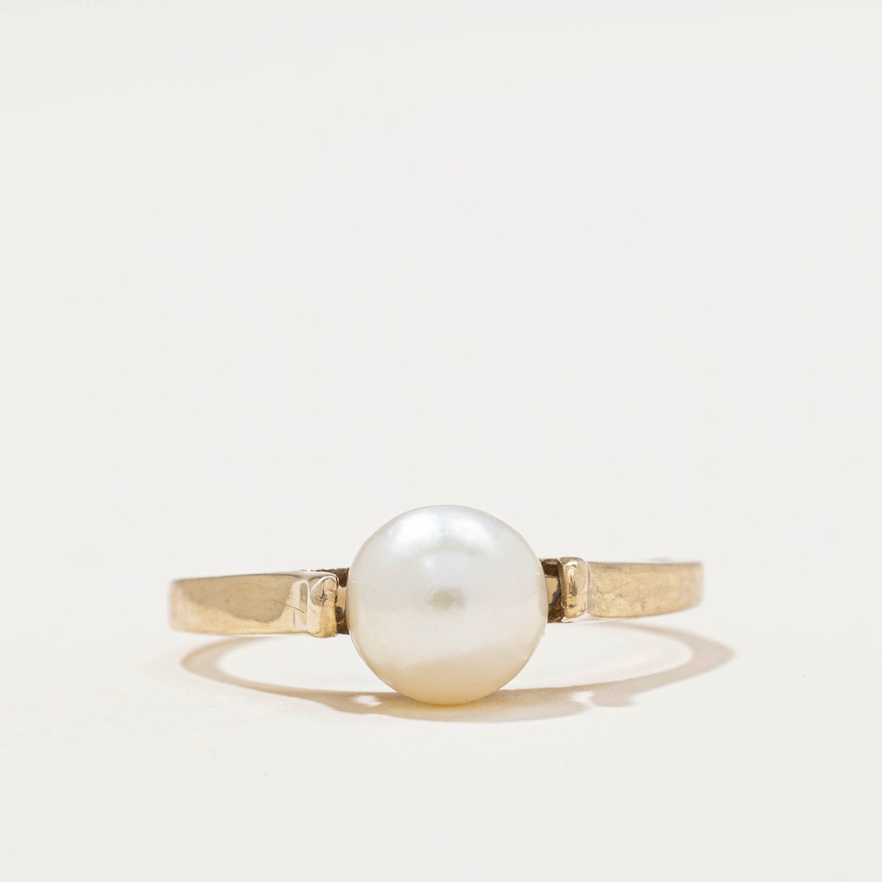 Solitaire Pearl Ring | SZ 6.5