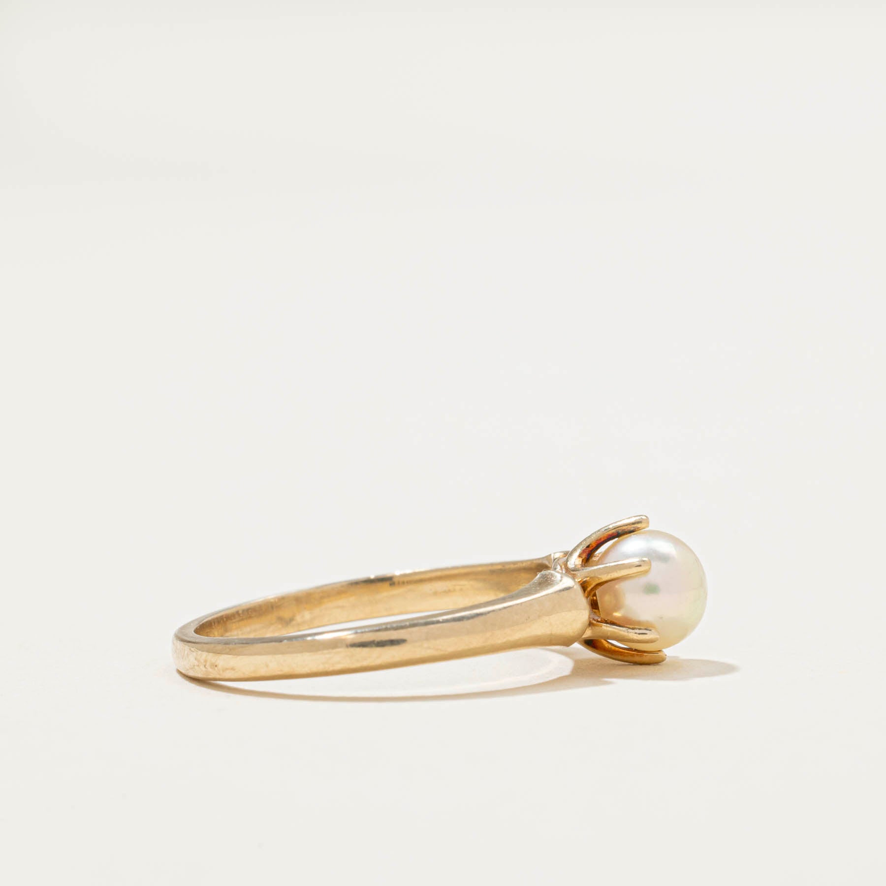Solitaire Pearl Ring | SZ 6