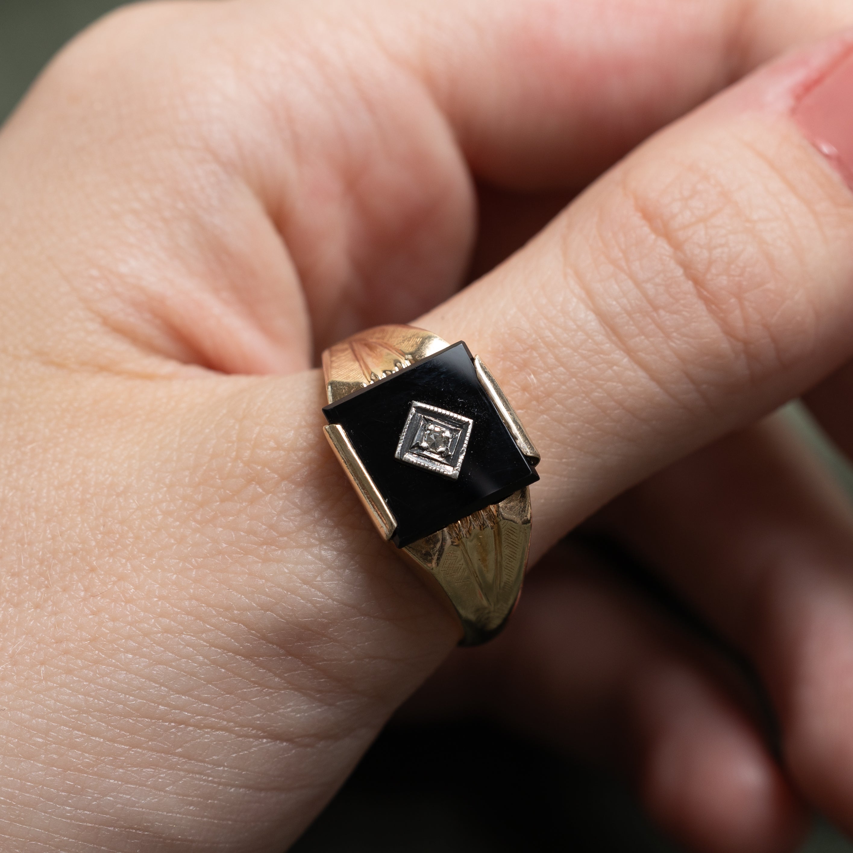 Onyx & Diamond Grooved Signet Ring | 2.15ct, 0.01ct | SZ 11