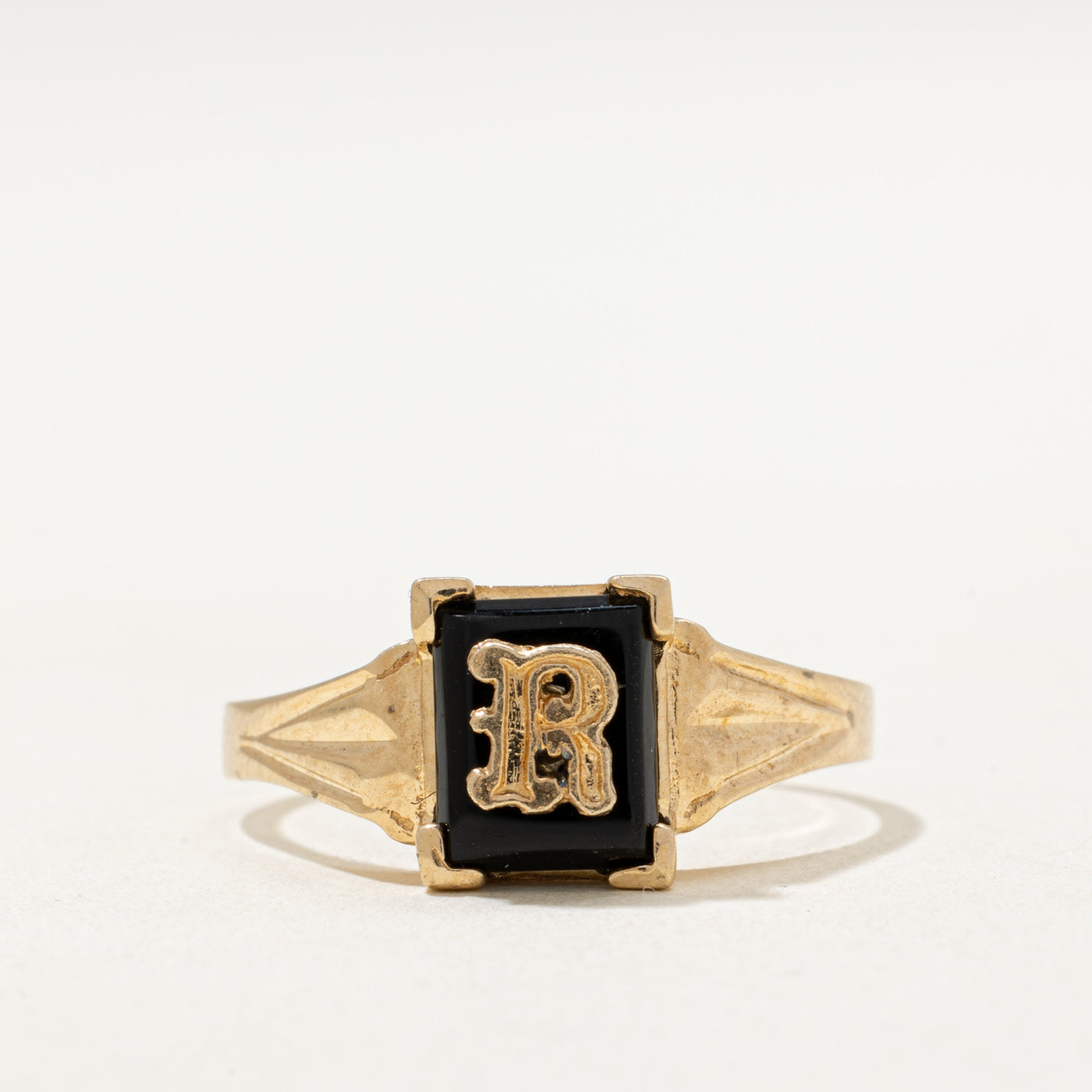 10K Onyx 'R' Initial Ring | 0.80ct | SZ 8.75