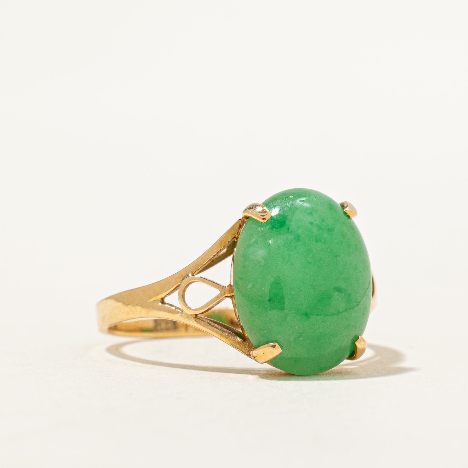 Oval Cabochon Jade Ring | 4.00ct | SZ 6.75