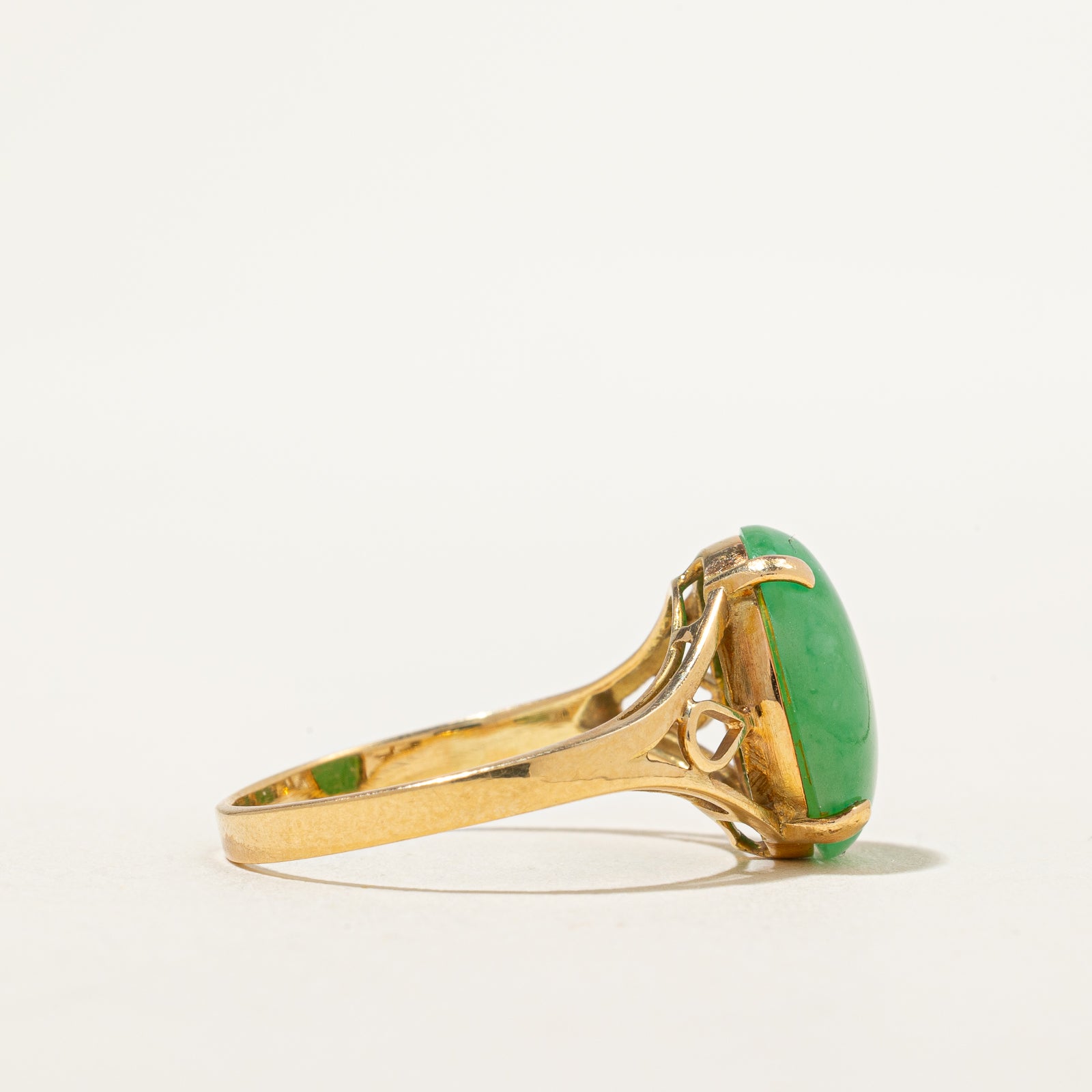 Oval Cabochon Jade Ring | 4.00ct | SZ 6.75