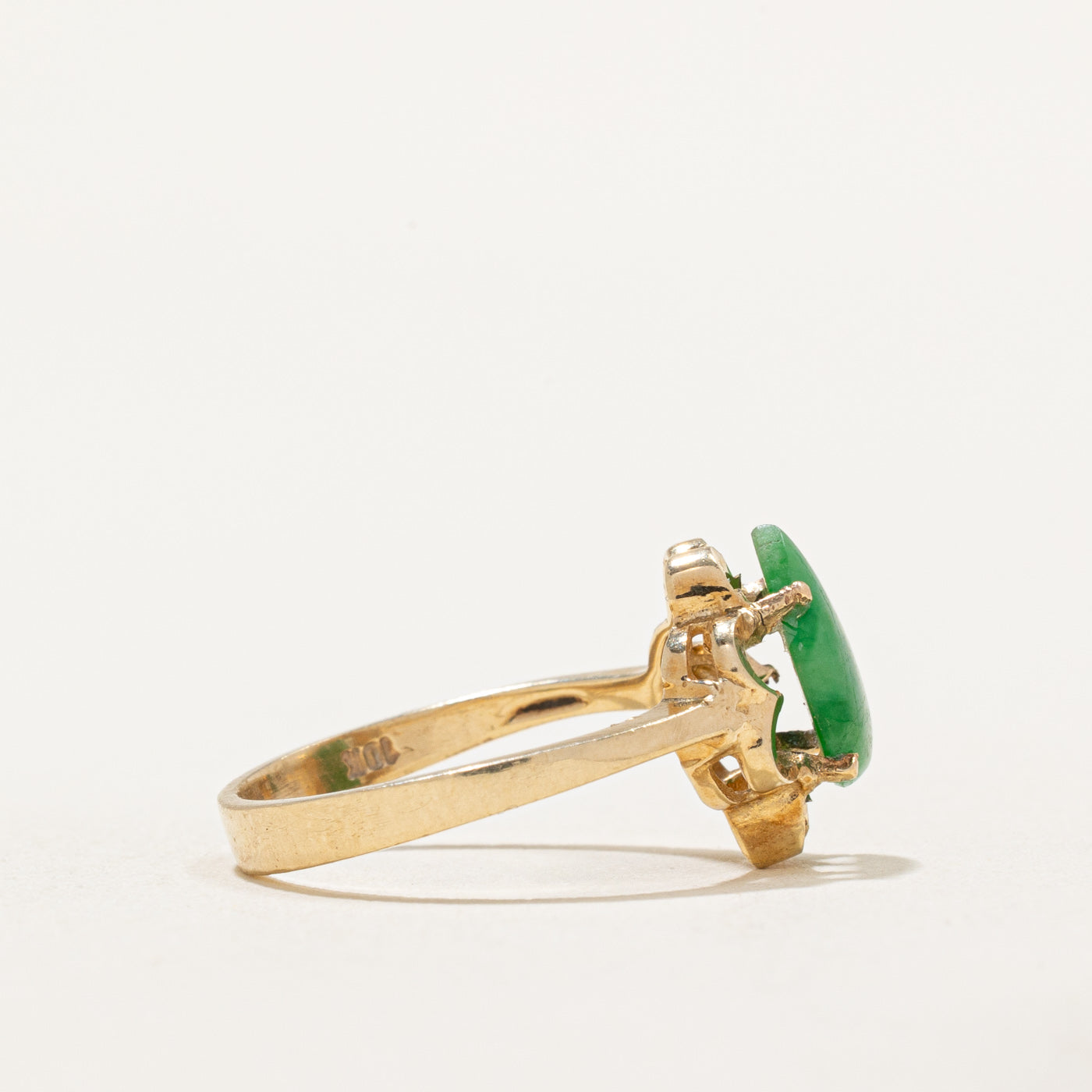 Pear Cabochon Jade Scalloped Ring | 1.30ct | SZ 5