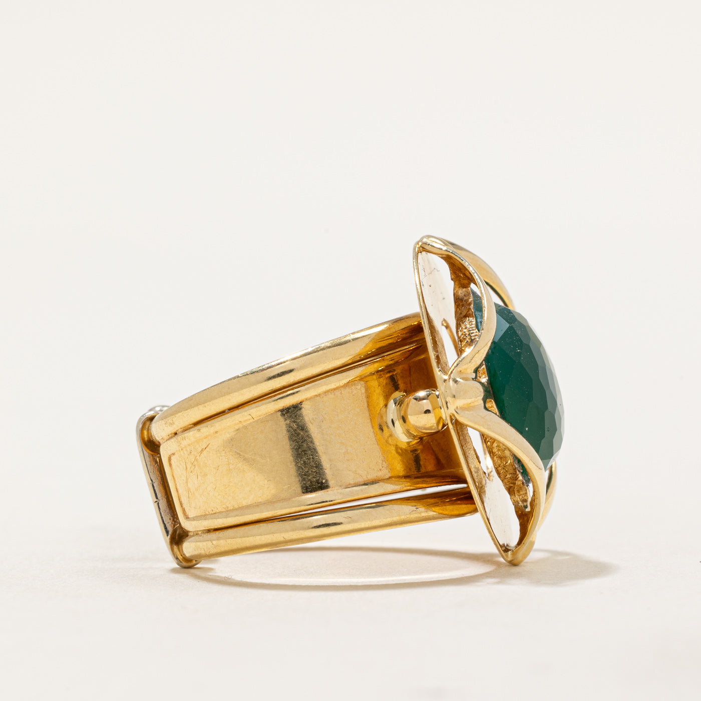 Round Cabochon Chrysoprase Cocktail Ring | 3.50ct | SZ 8