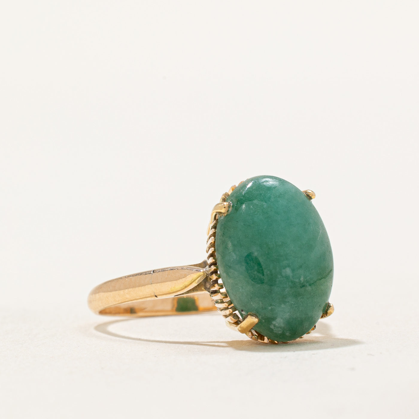 Oval Cabochon Aventurine Quartz Cocktail Ring | 3.70ct | SZ 7.5