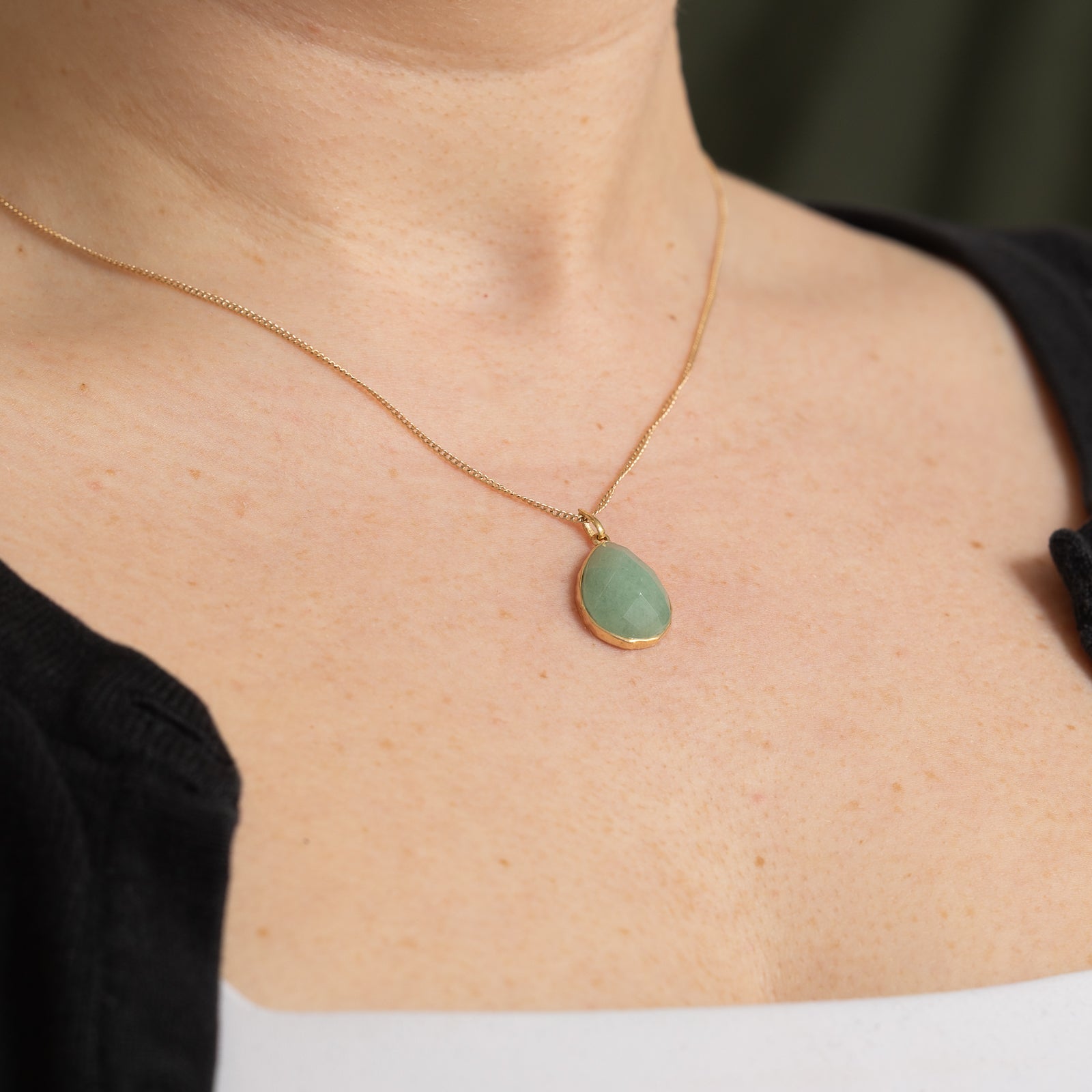 Pear Cut Aventurine Quartz Pendant | 11.00ct