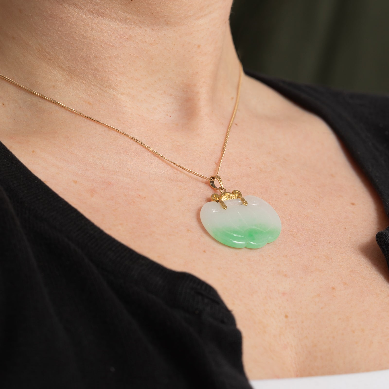 Carved Jadeite Pendant | 40.00ct