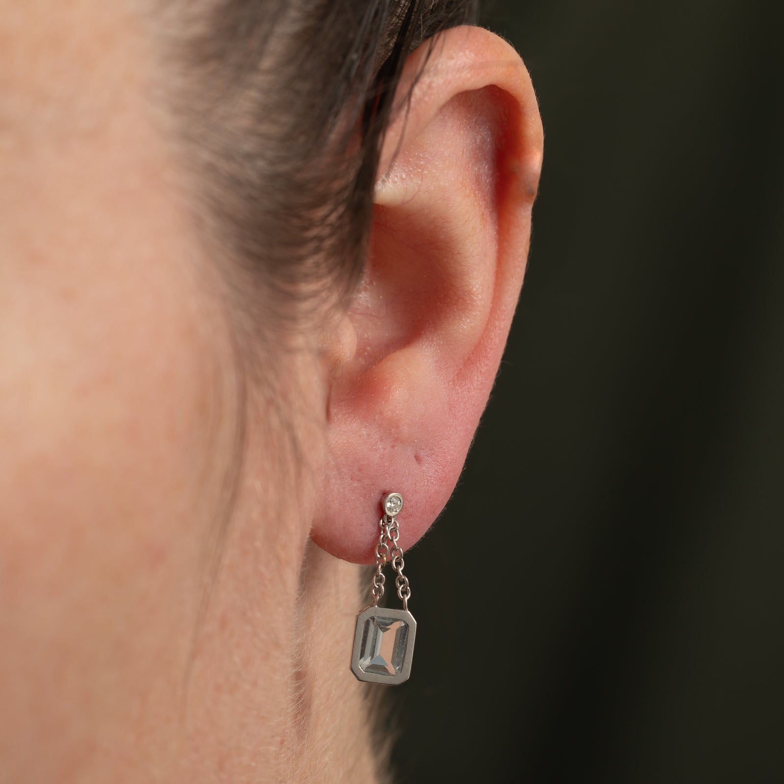 Boucles d'oreilles pendantes en aigue-marine et diamants | 1,80 ct, 0,04 ct