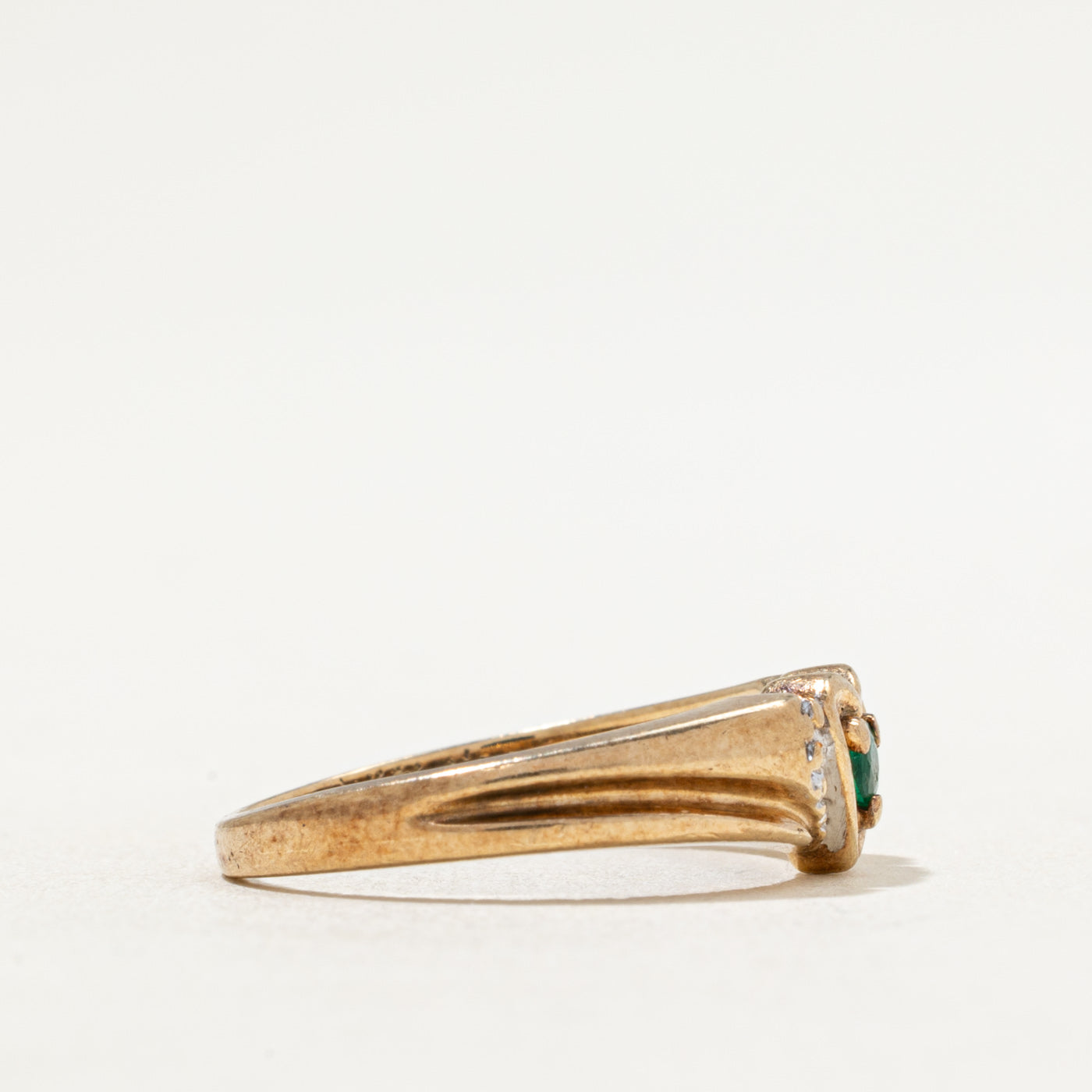 Emerald & Diamond Heart Ring | 0.05ct, 0.01ctw | SZ 5.75