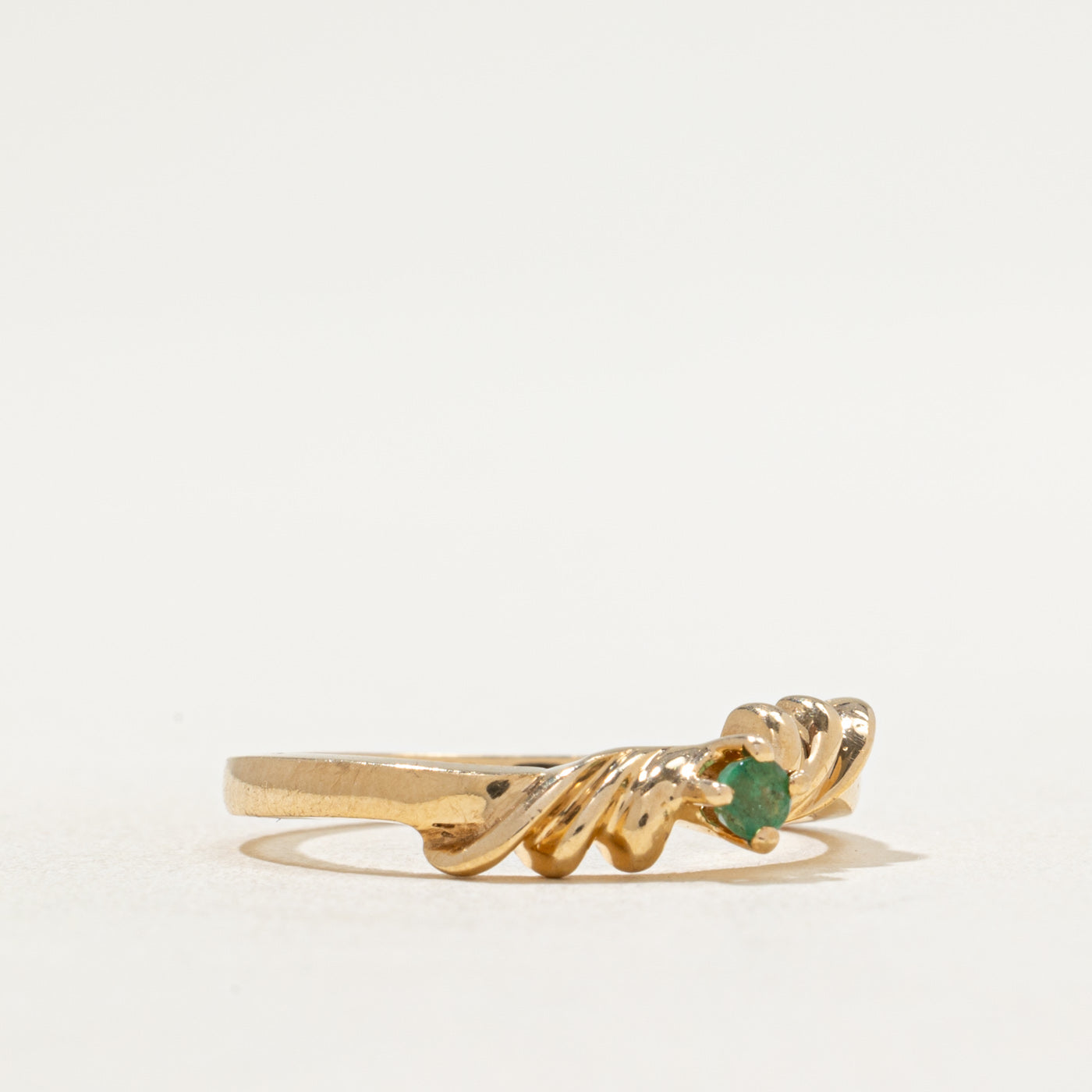 Solitaire Emerald Twisted Ring | 0.04ct | SZ 6.25
