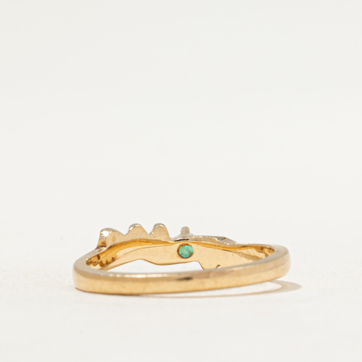 Solitaire Emerald Twisted Ring | 0.04ct | SZ 6.25