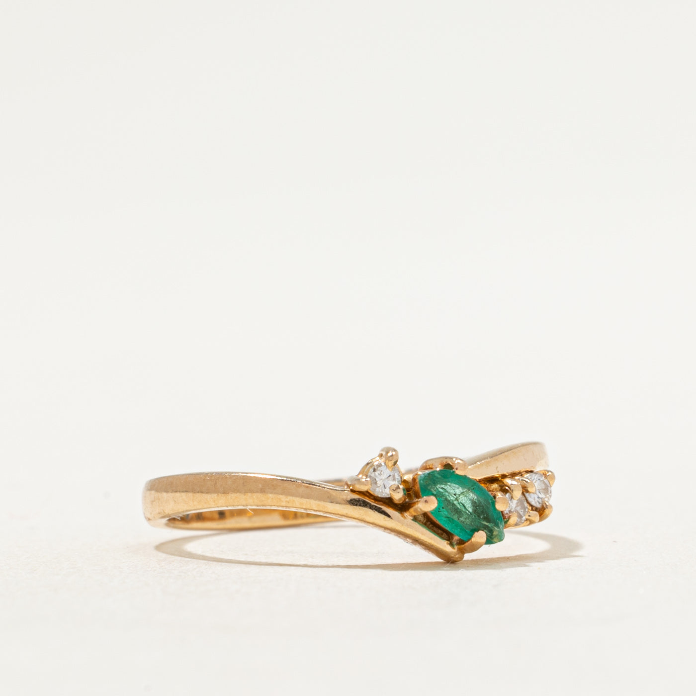 Emerald & Diamond Chevron Ring | 0.10ct, 0.036ctw | SZ 5.75