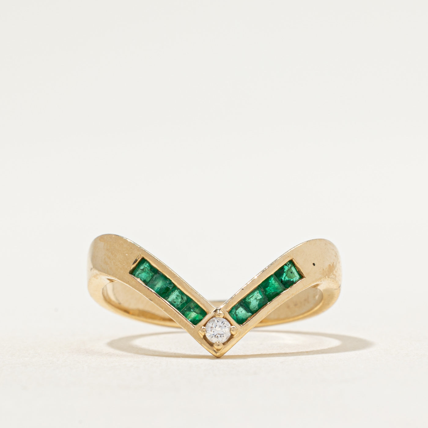 Emerald & Diamond Chevron Ring | 0.14ctw, 0.04ct | SZ 6.75