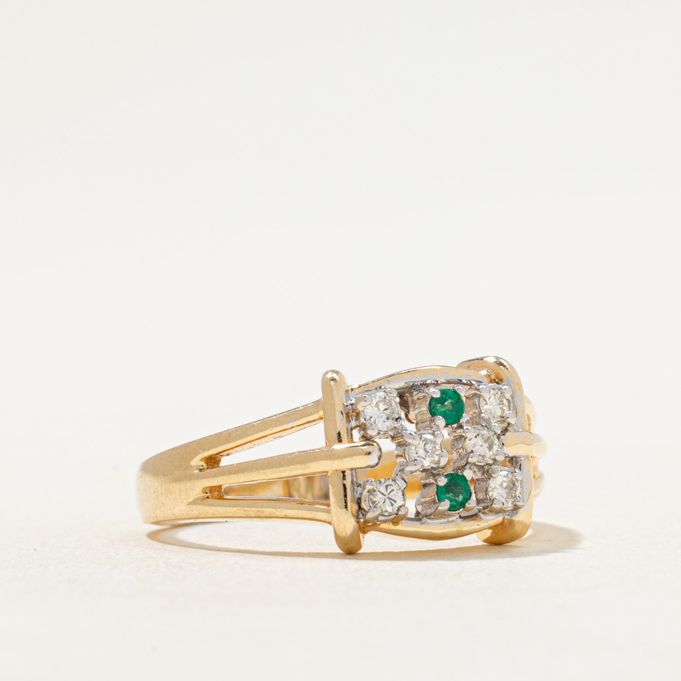 Bague en diamant et émeraude | 0,09 ct, 0,02 ct | Taille 6,5