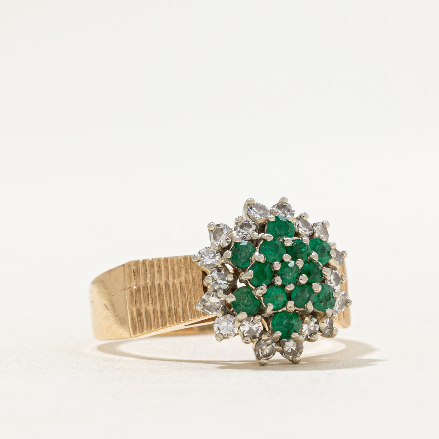***QC, 25 AVRIL, Bague DAYNE sertie d'émeraudes et de diamants | 0,50 ct, 0,36 ct | Taille 8