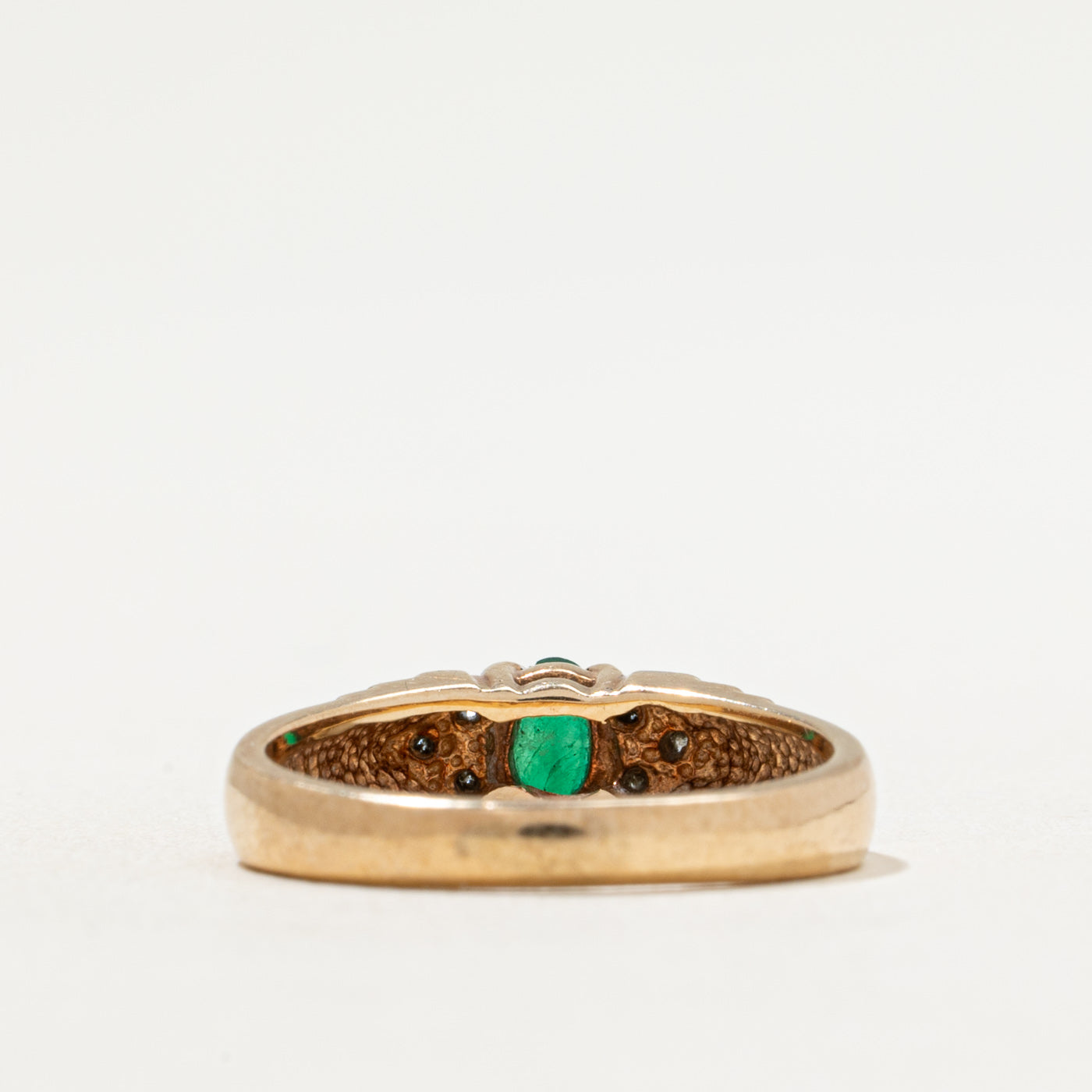 Bague émeraude et diamants | 0,15 ct, 0,10 ct au total | Taille 5,5