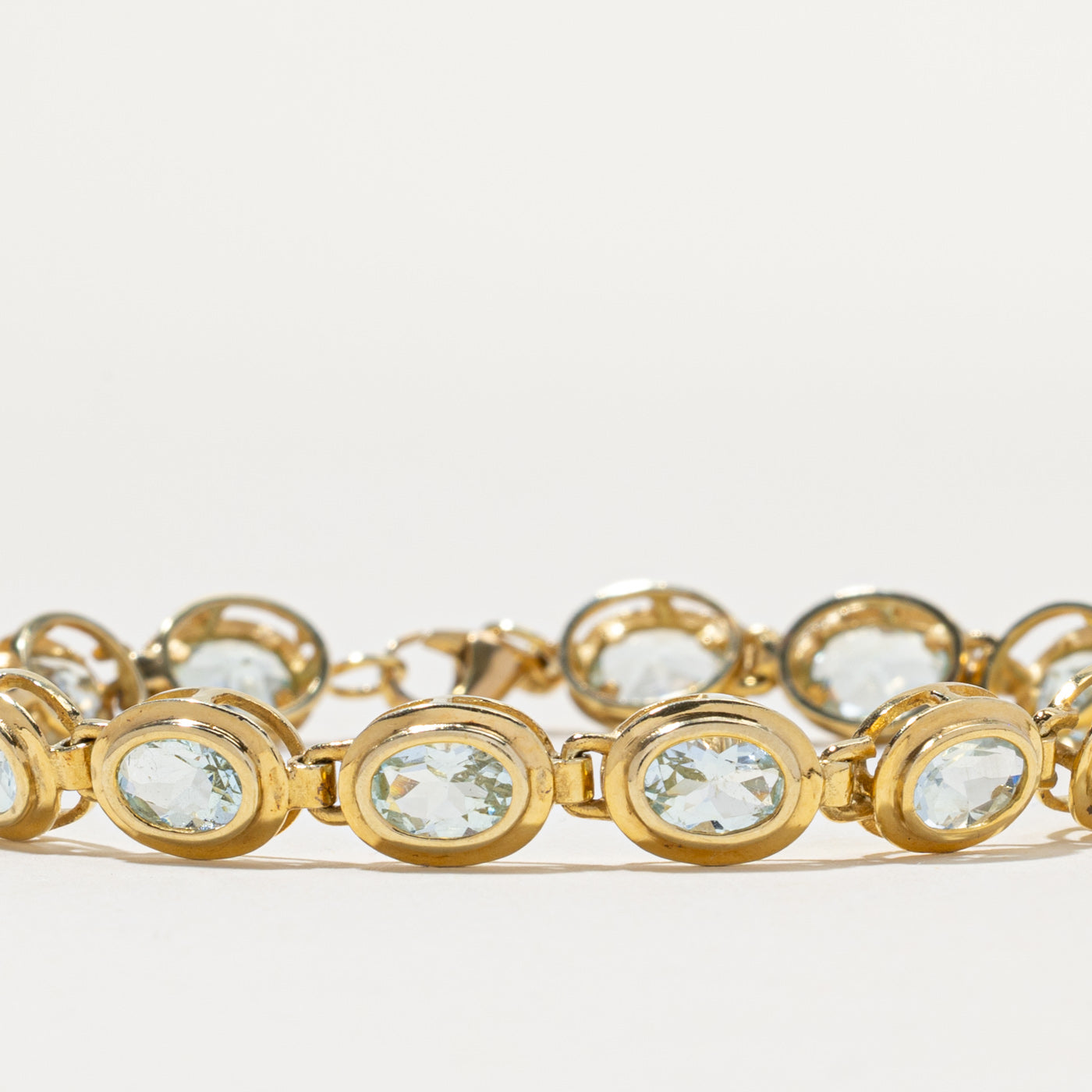 14K Bezel Set Aquamarine Gemstone Bracelet | 9.00ctw | 7"