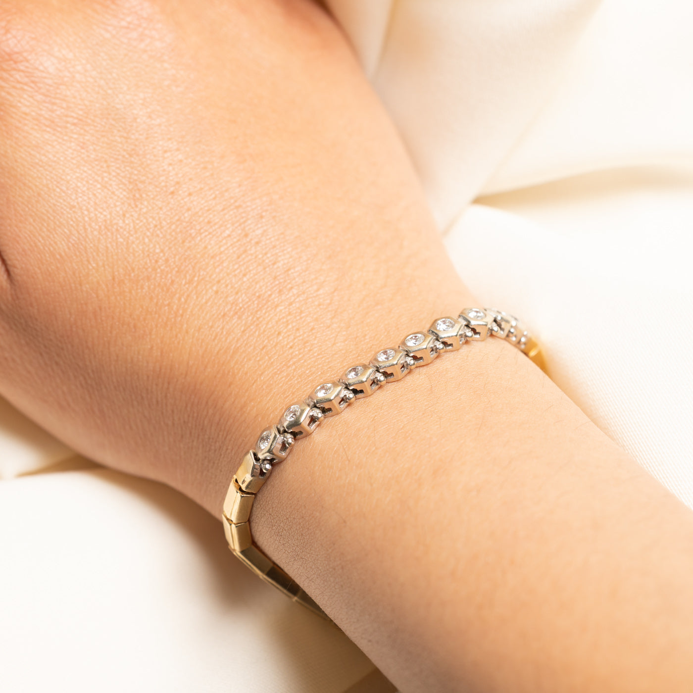 14K Diamond Hexagonal Design Bracelet | 1.10ctw | 7.5"