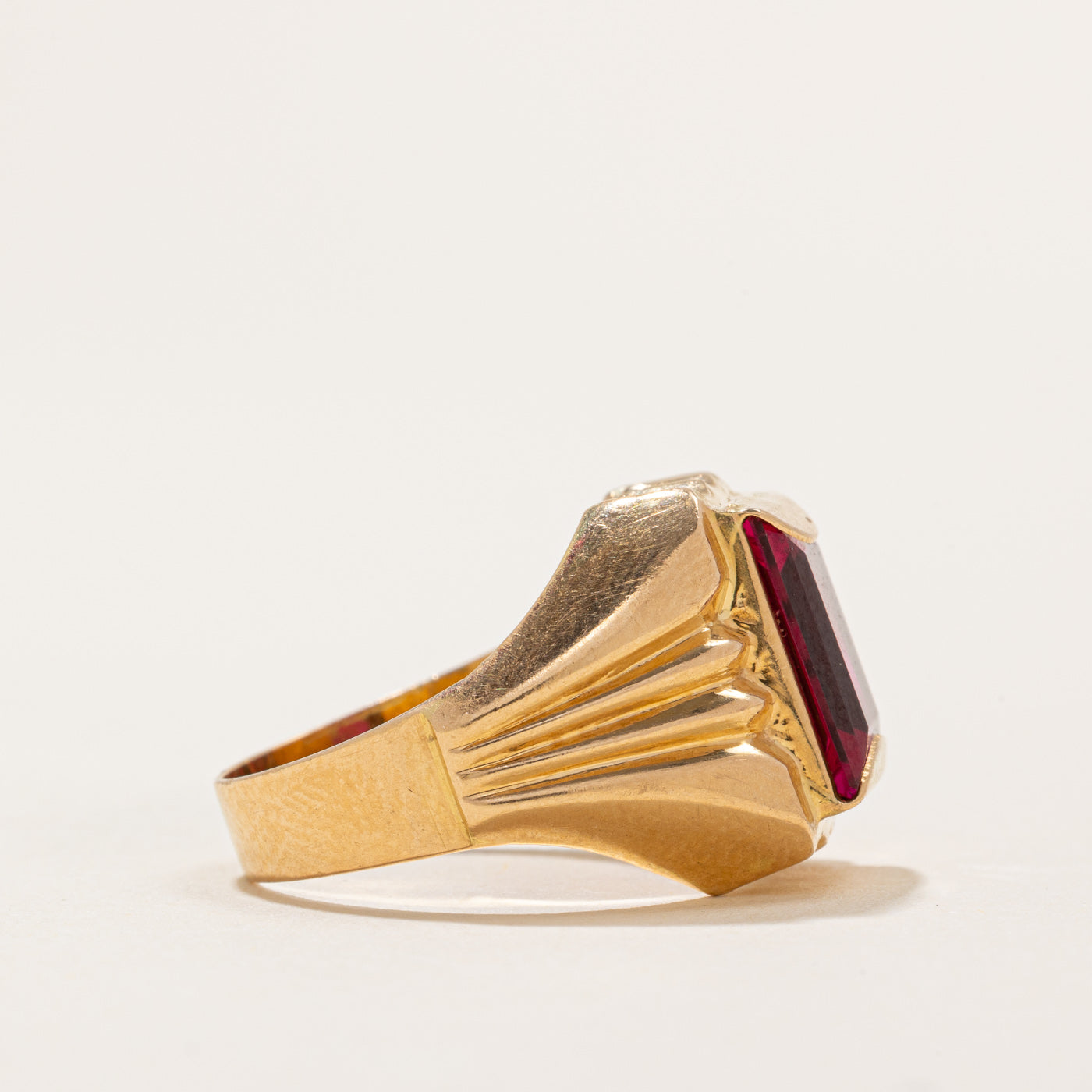Vintage Italian Synthetic Ruby Grooved Cocktail Ring | 5.00ct | SZ 5.75