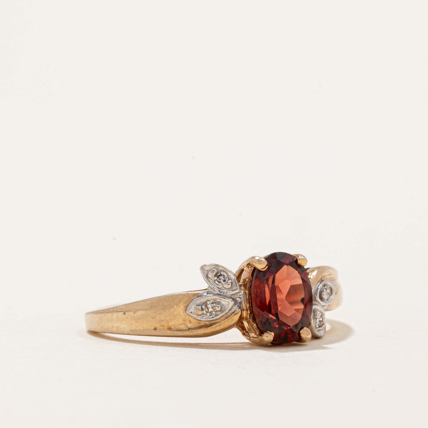 Garnet & Diamond Ring | 0.90ct, 0.03ctw | SZ 8