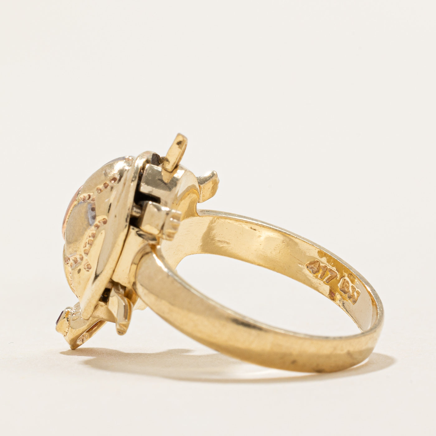 Synthetic Ruby Turtle Ring | 0.01ctw | SZ 4.5