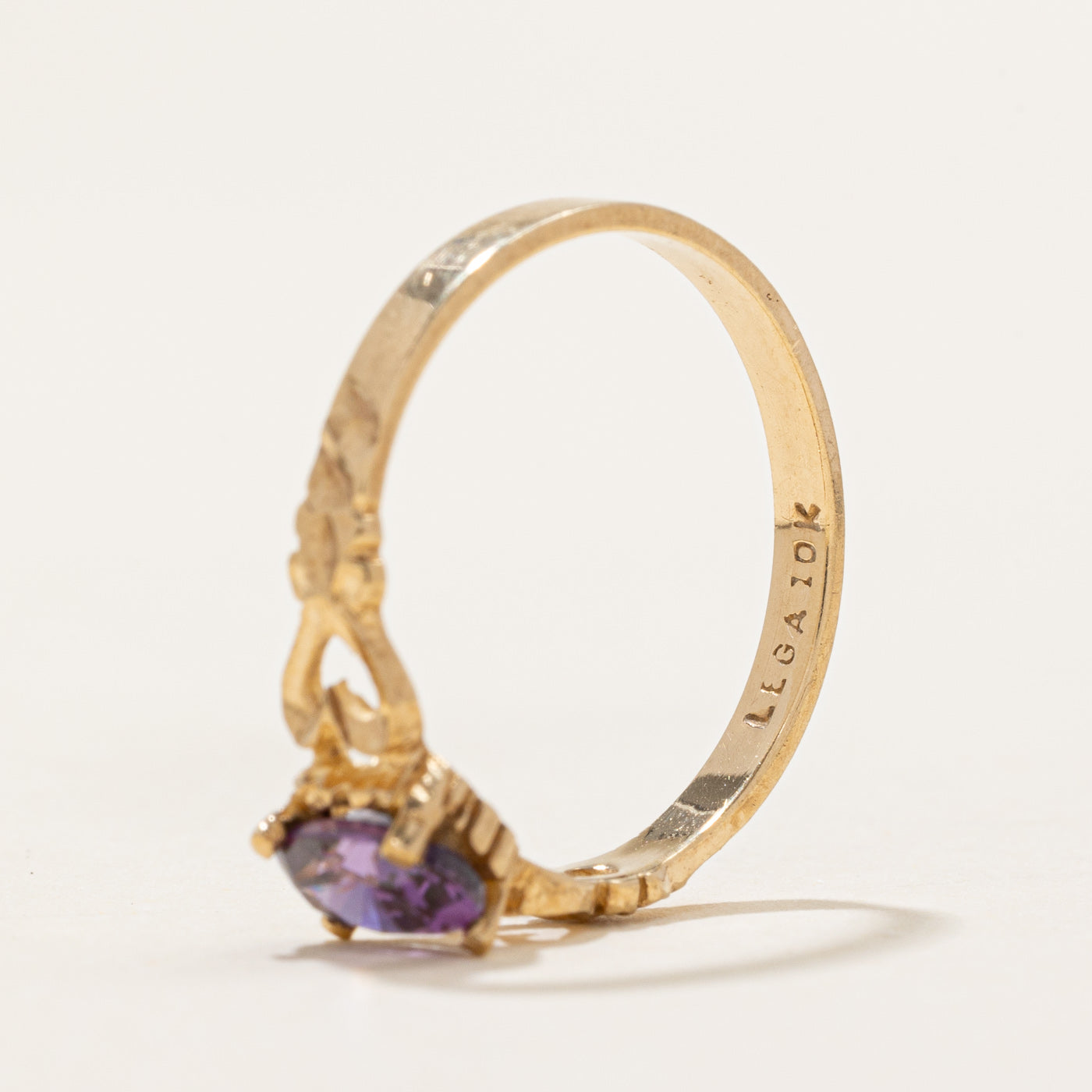 Oval Cut Amethyst Ring | 0.40ct | SZ 6.25