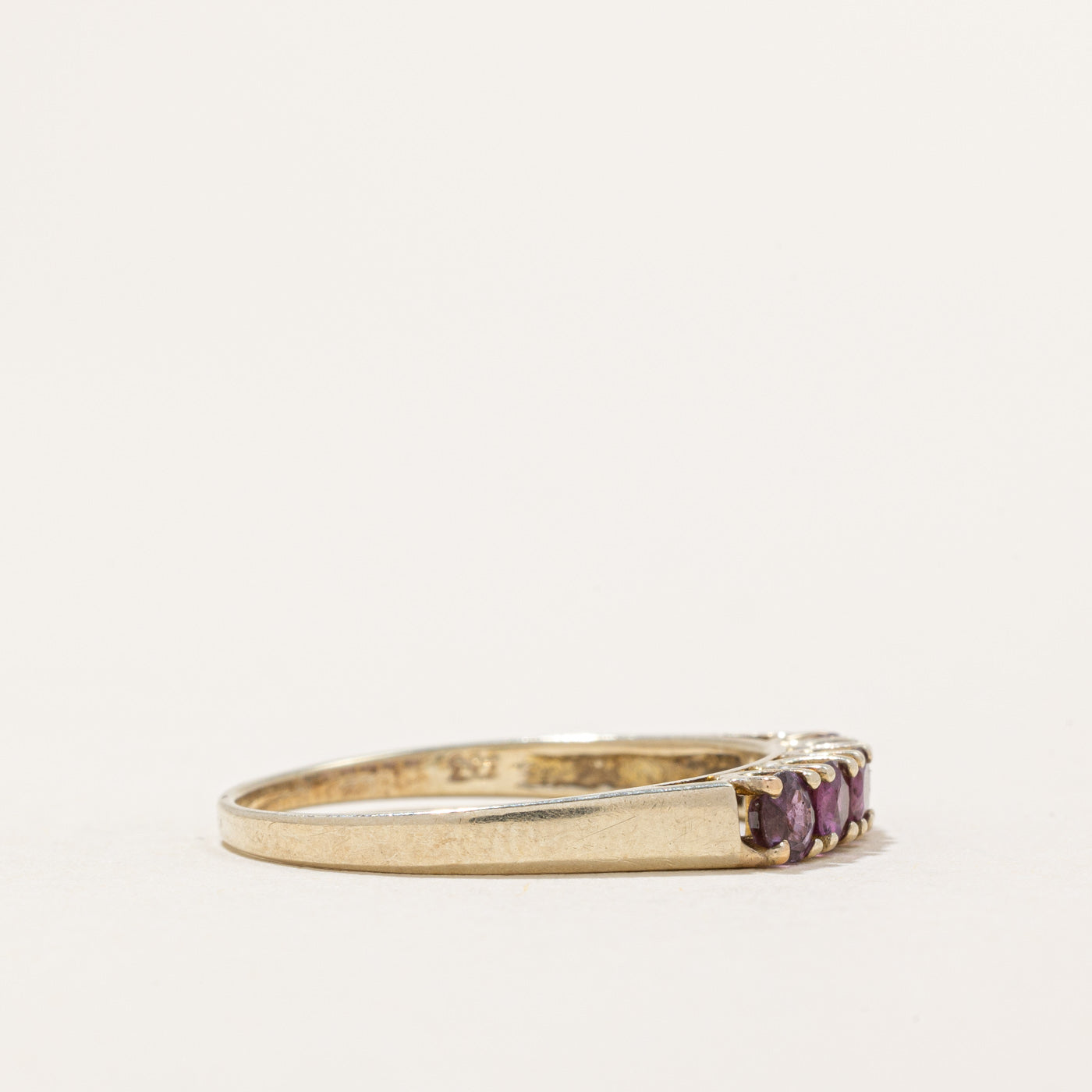 Bague cinq rubis | 0,34 ct | Taille 7,75