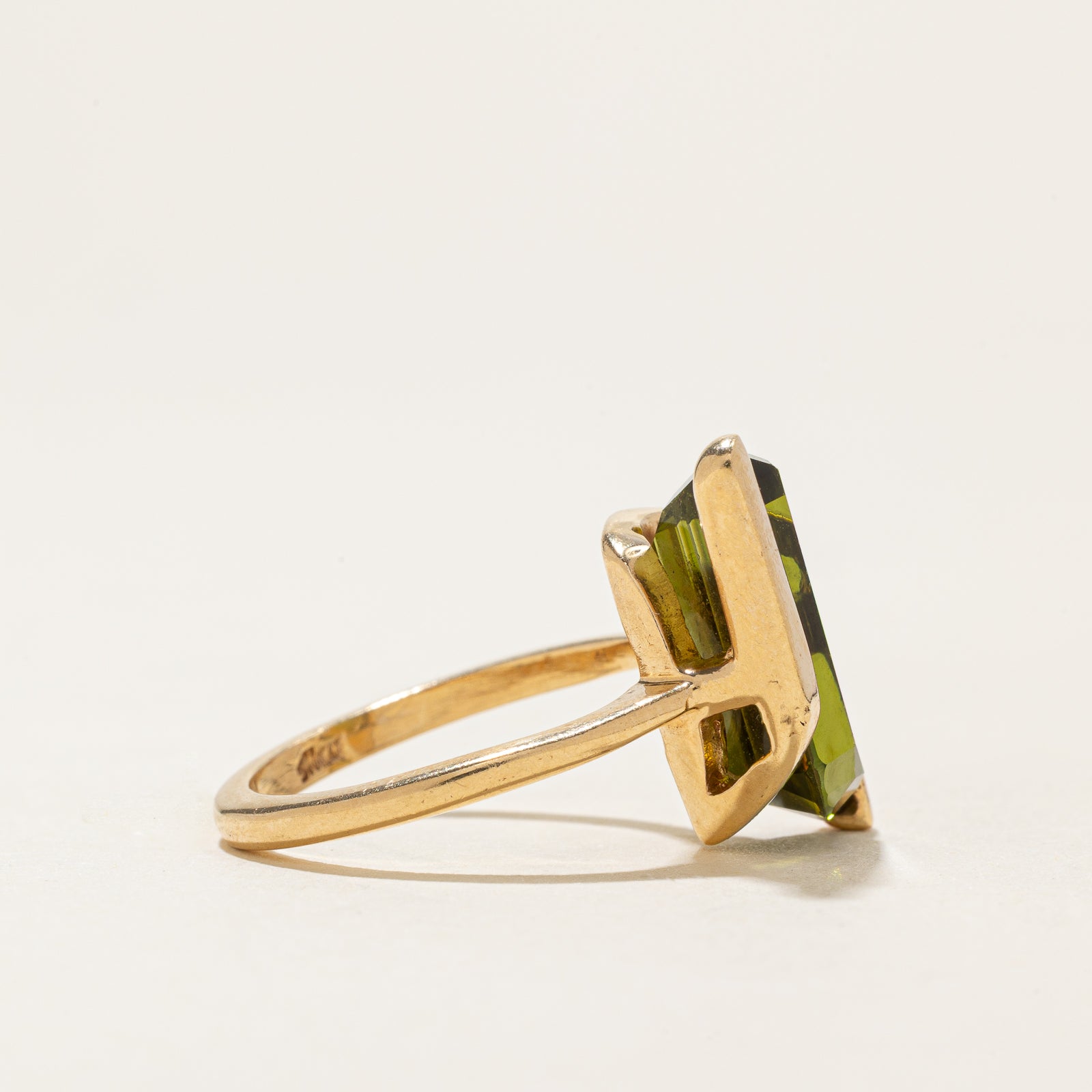 Tension Set Synthetic Spinel Cocktail Ring | 7.50ct | SZ 5.75