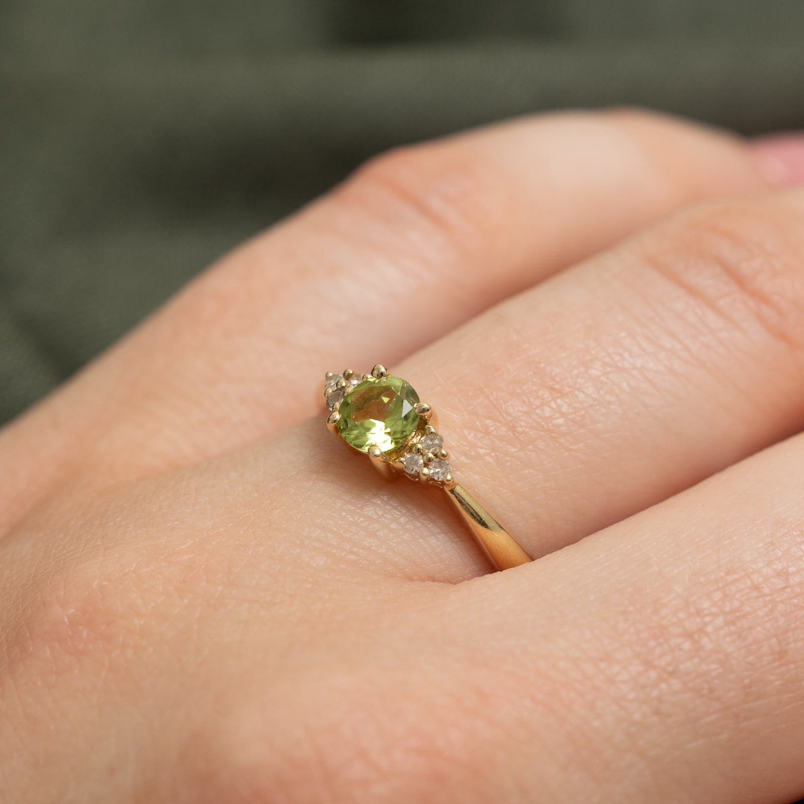 Round Cut Peridot & Diamond Ring | 0.50ct, 0.06ctw | SZ 7.25