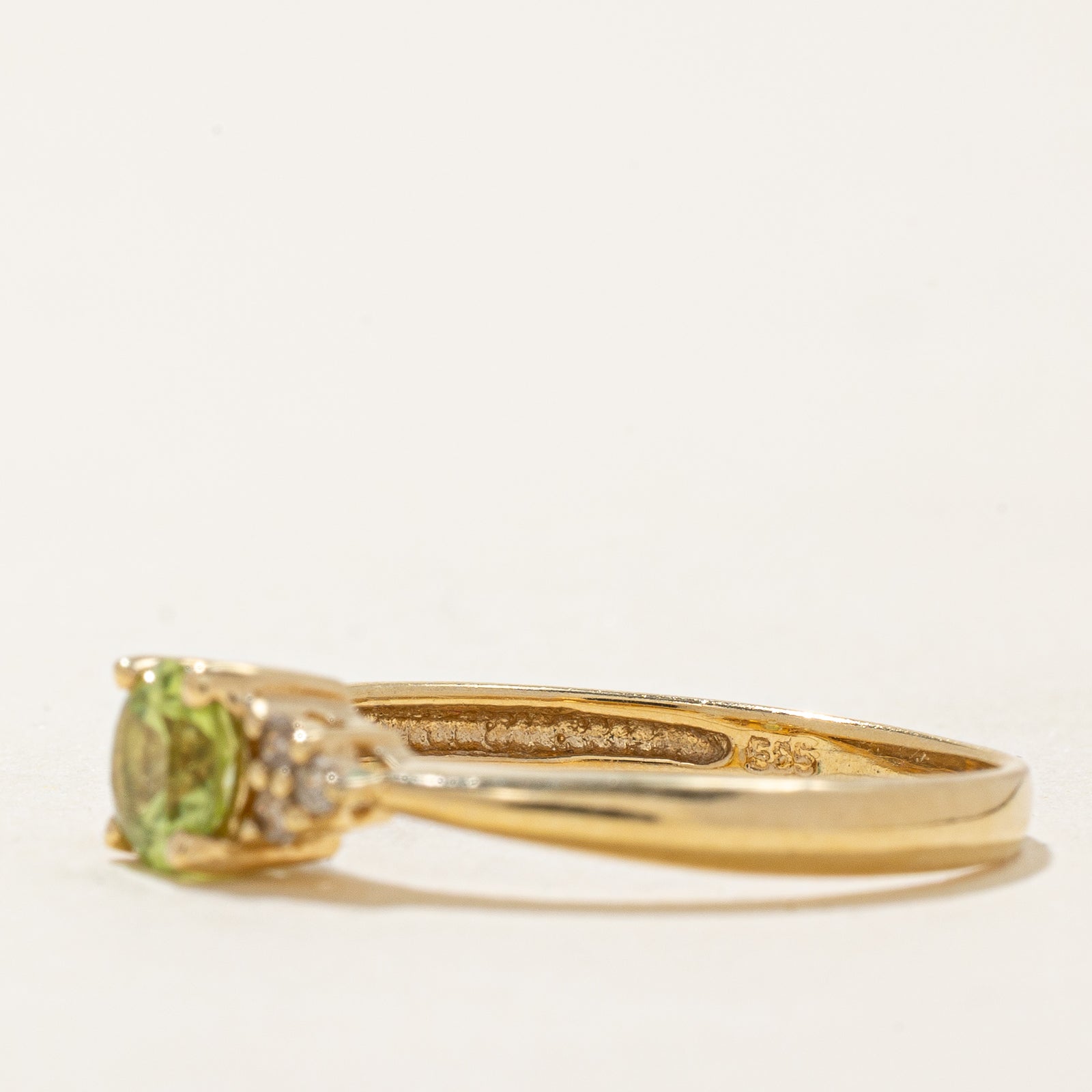Round Cut Peridot & Diamond Ring | 0.50ct, 0.06ctw | SZ 7.25