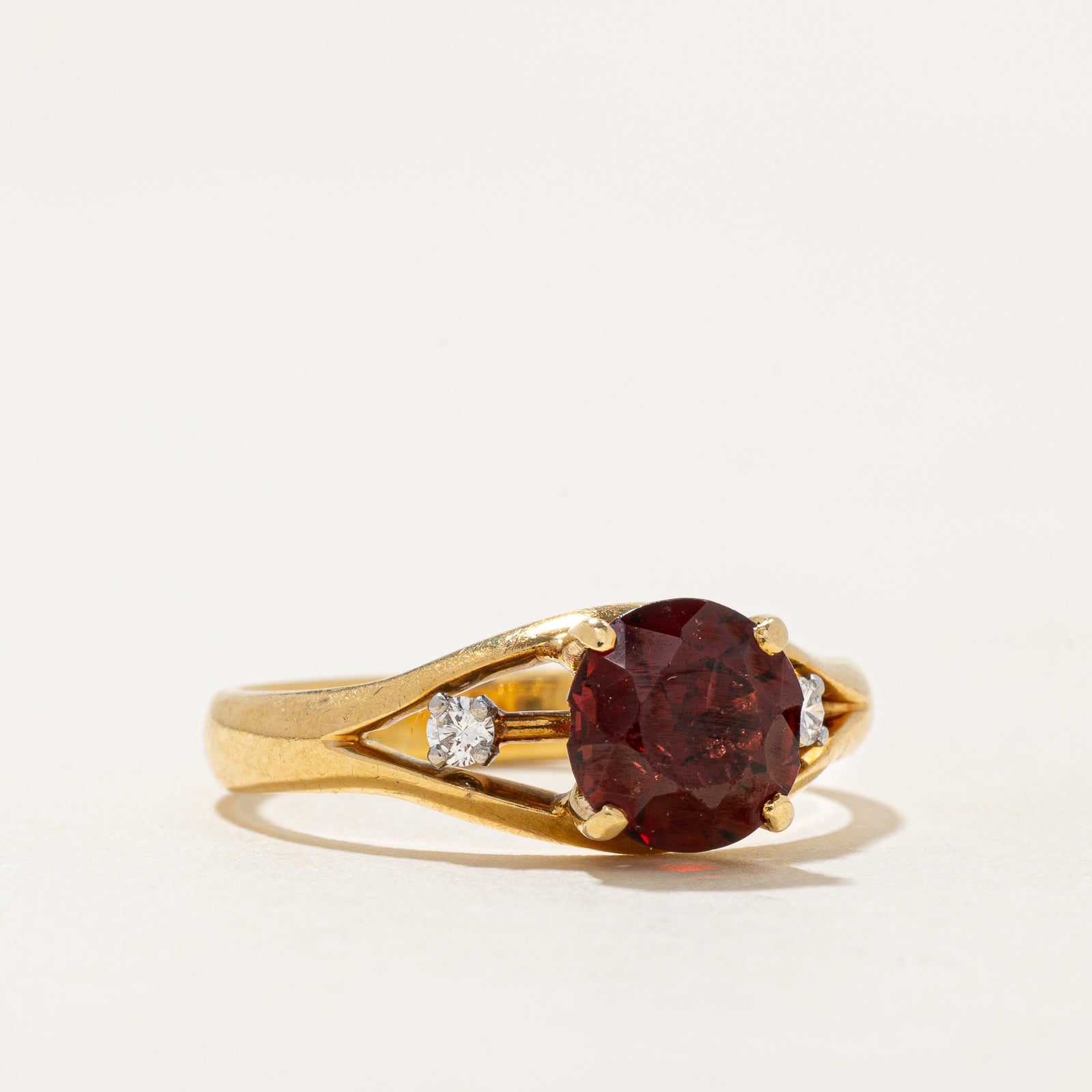 Garnet & Diamond Tapered Ring | 2.20ct, 0.08ctw | SZ 9.5