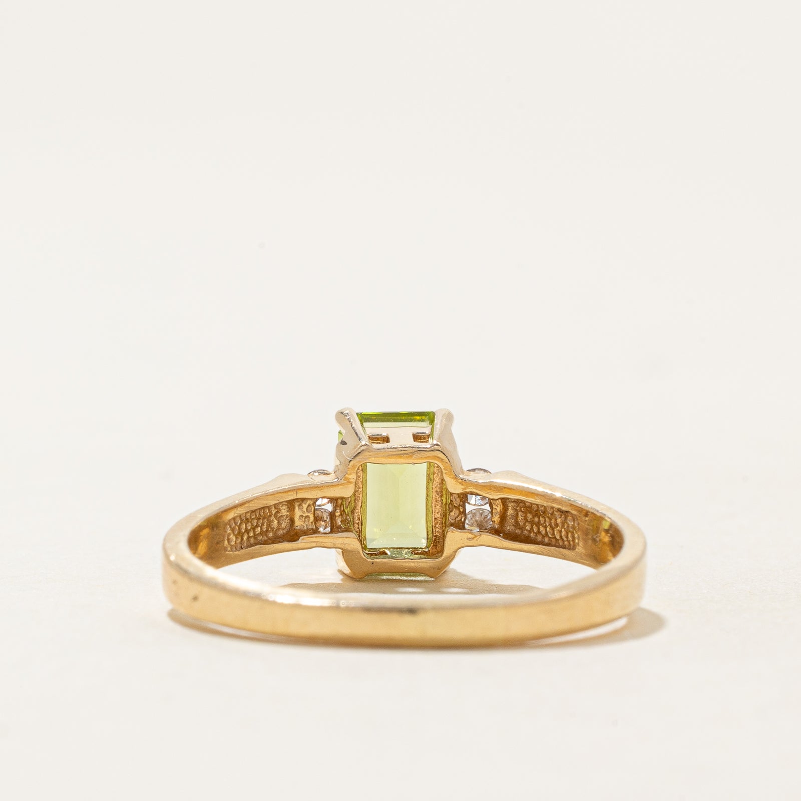 Emerald Cut Peridot & Diamond Ring | 0.95ct, 0.08ctw | SZ 8.25