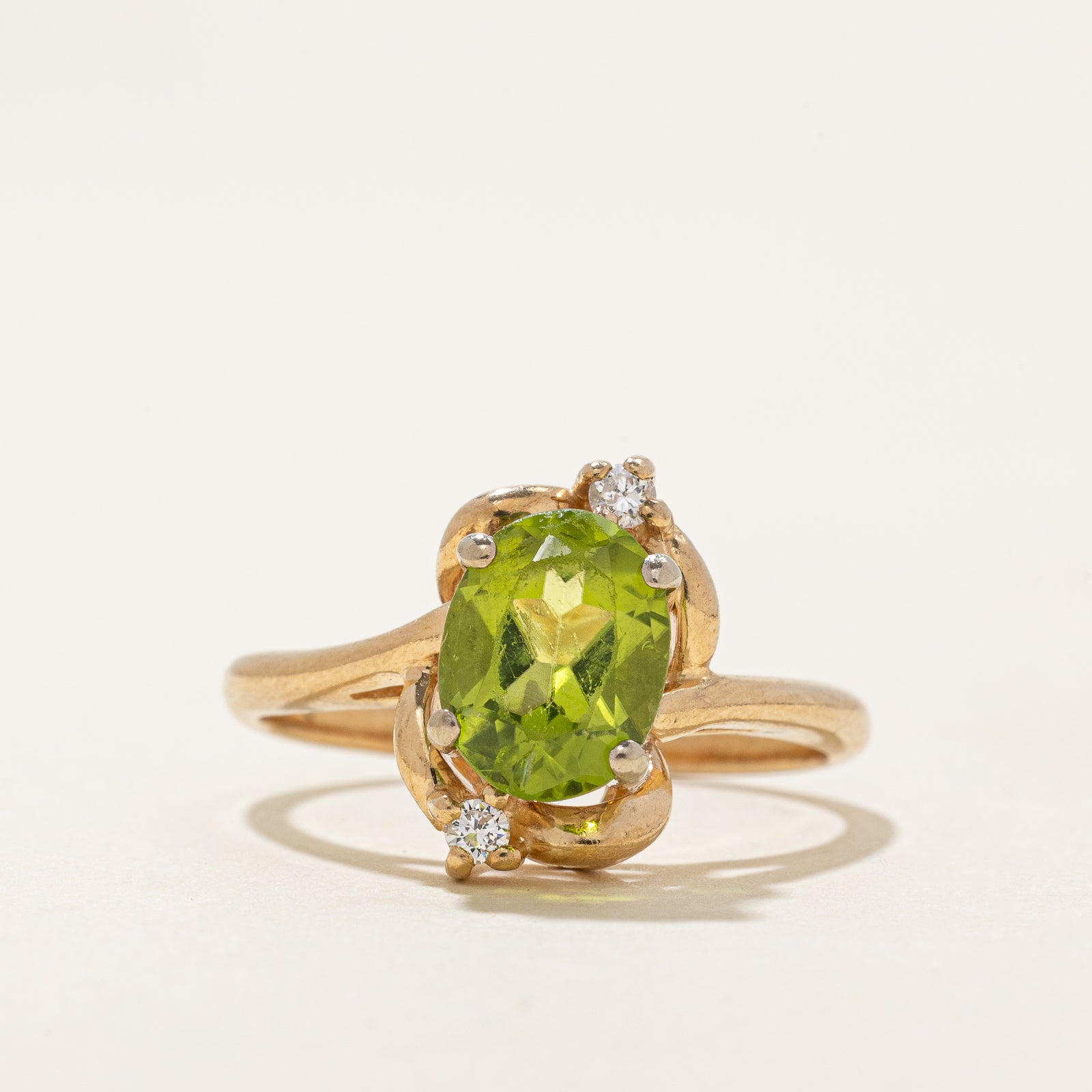 Peridot & Diamond Ring | 1.76ct, 0.06ctw | SZ 7