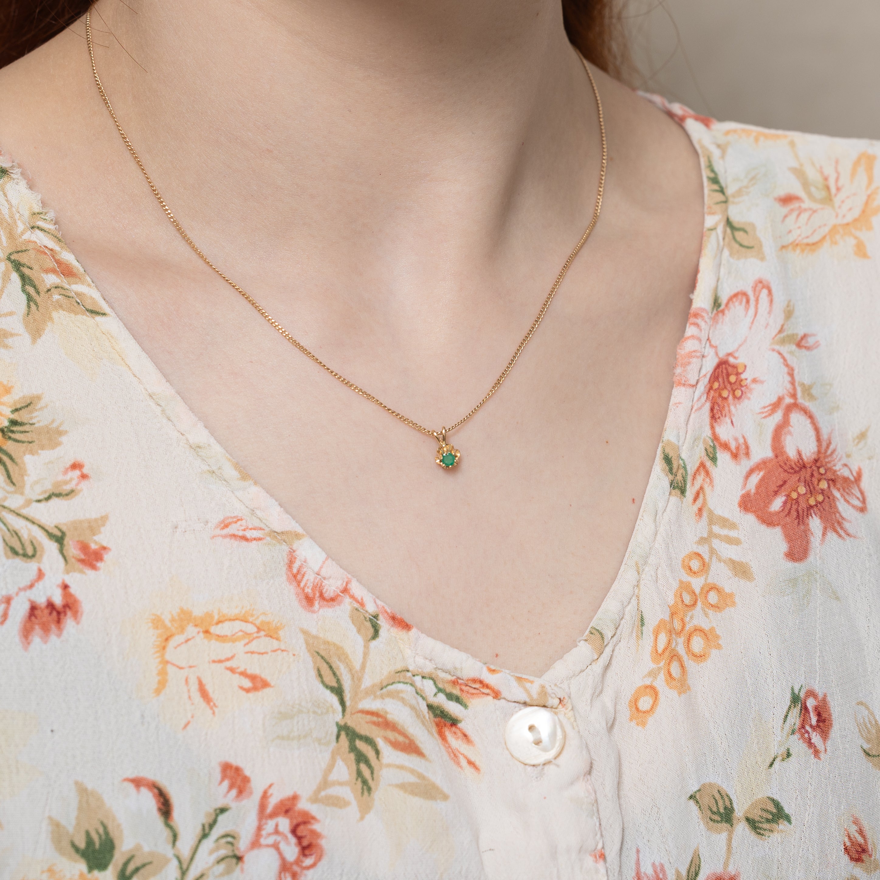 Belcher Set Round Emerald Pendant | 0.10ct