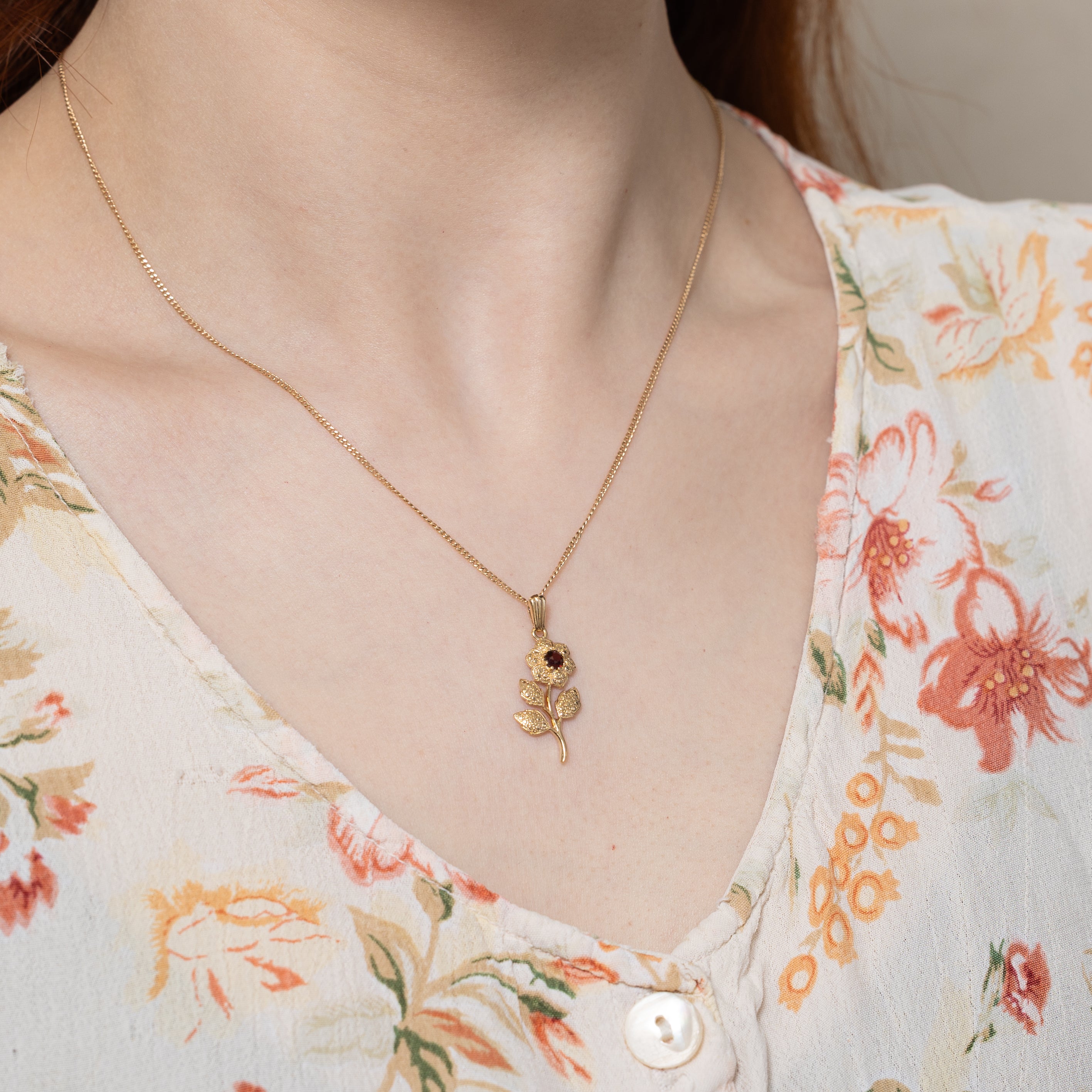 Flower Garnet Pendant | 0.18ct