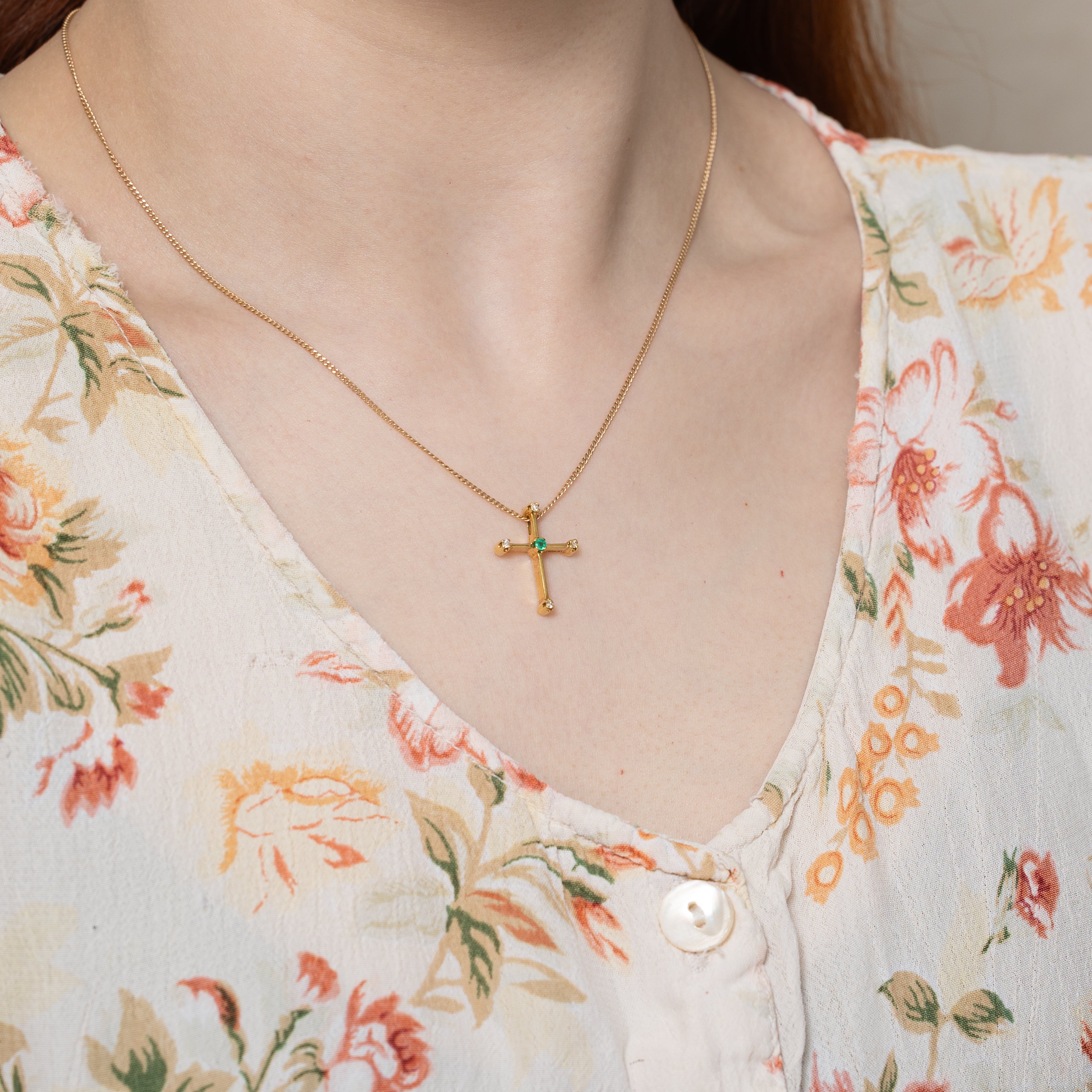 Diamond & Emerald Cross Pendant | 0.08ctw | 0.05ct