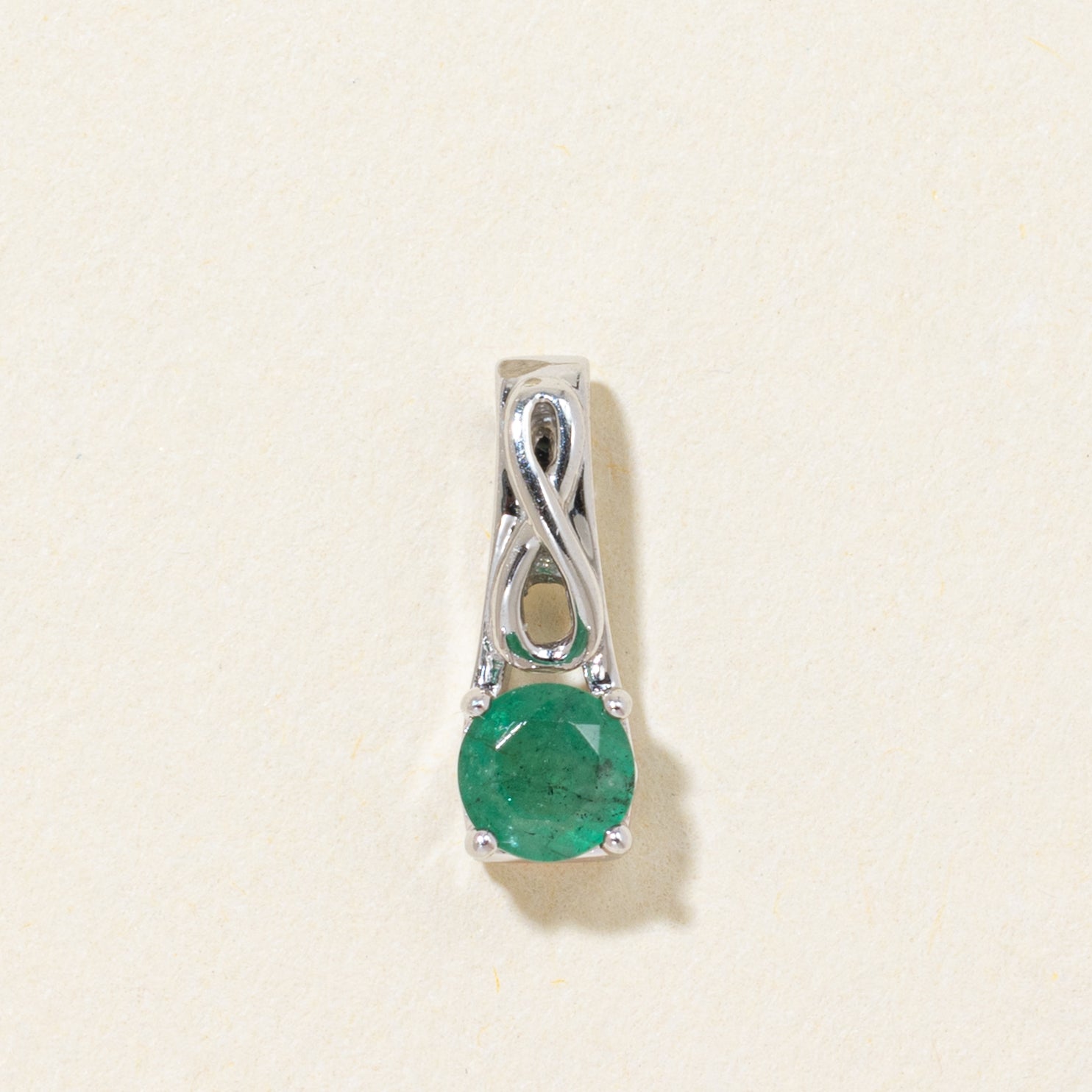 Round Cut Emerald Pendant | 0.27ct